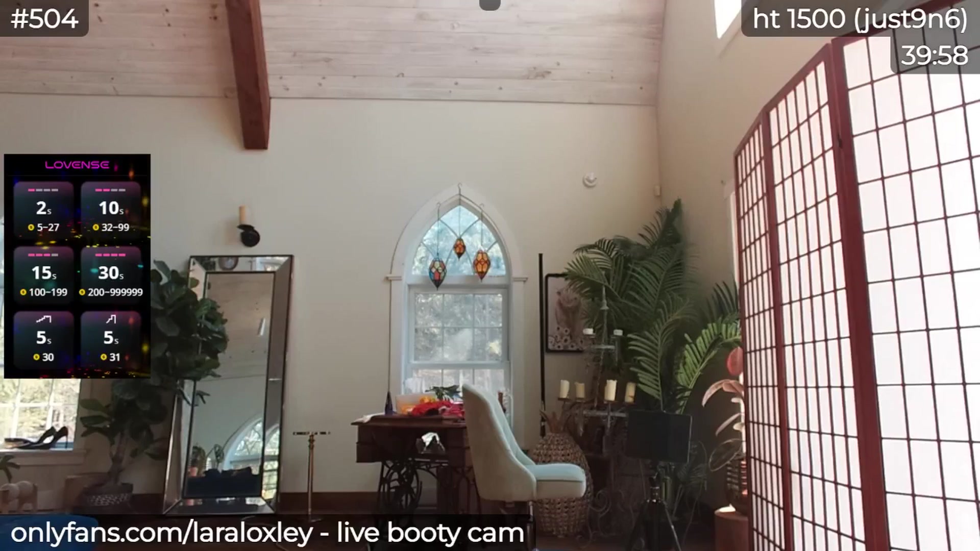 Gallery image thumbnail from LaraLoxley's myfreecams stream on, 04/24/2025, 18:41 image 15 of 20