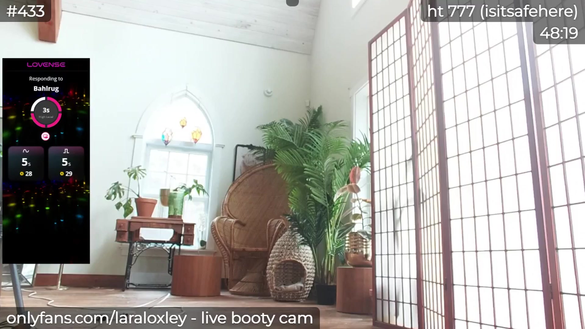 Gallery image thumbnail from LaraLoxley's myfreecams stream on, 04/25/2025, 18:14 image 16 of 20