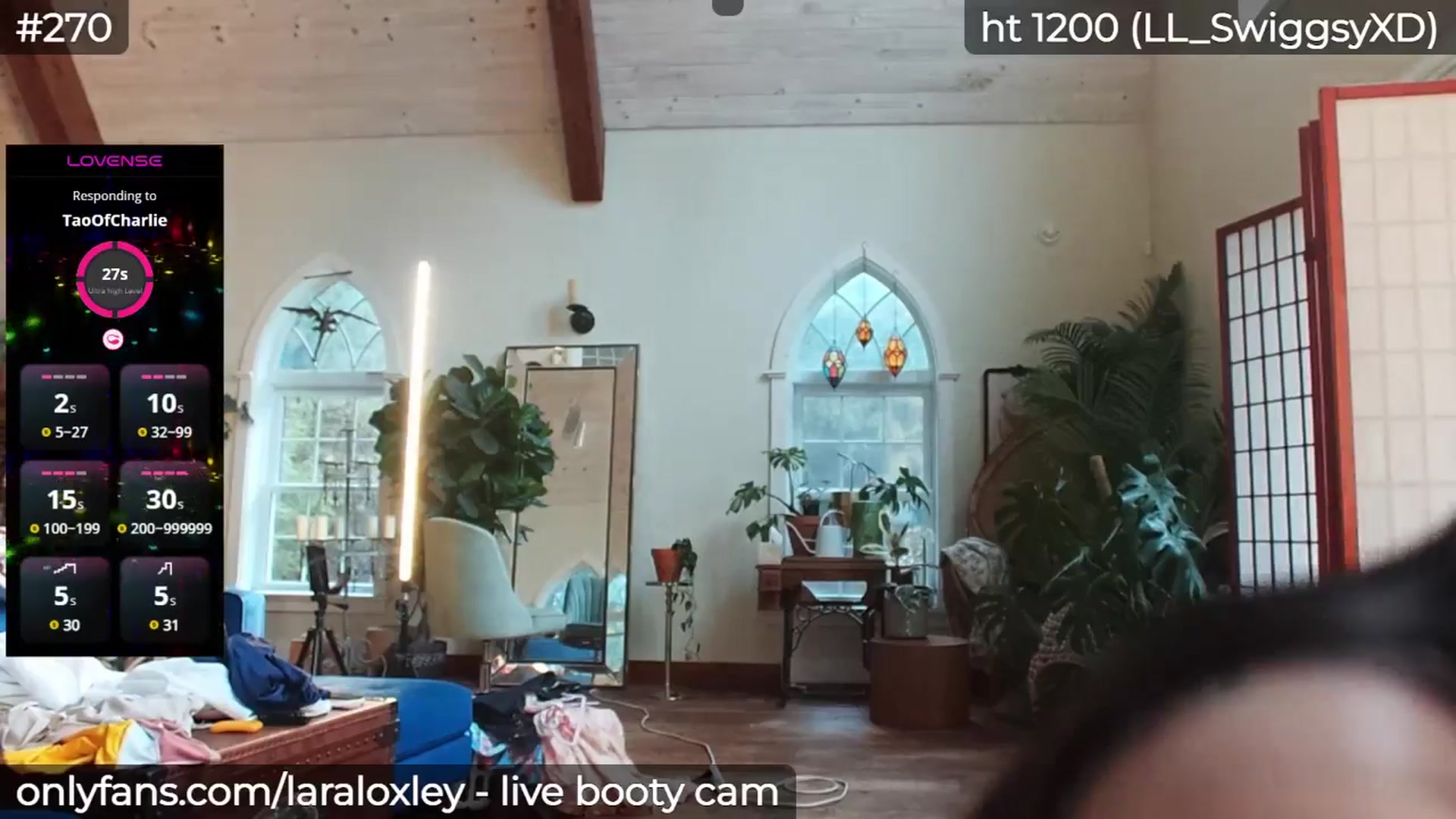 Gallery image thumbnail from LaraLoxley's myfreecams stream on, 04/29/2025, 23:06 image 10 of 20