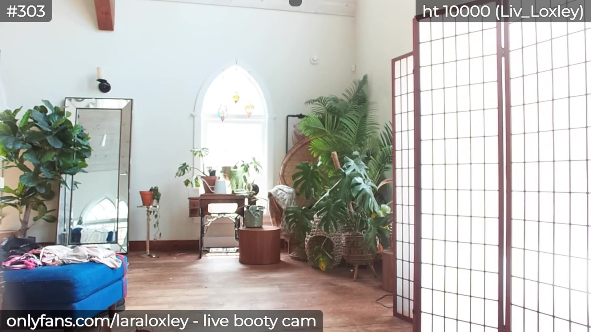 Gallery image thumbnail from LaraLoxley's myfreecams stream on, 05/04/2025, 16:06 image 17 of 20