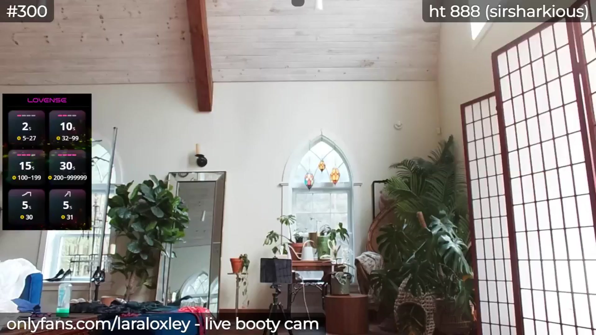 Gallery image thumbnail from LaraLoxley's myfreecams stream on, 05/06/2025, 21:00 image 16 of 20