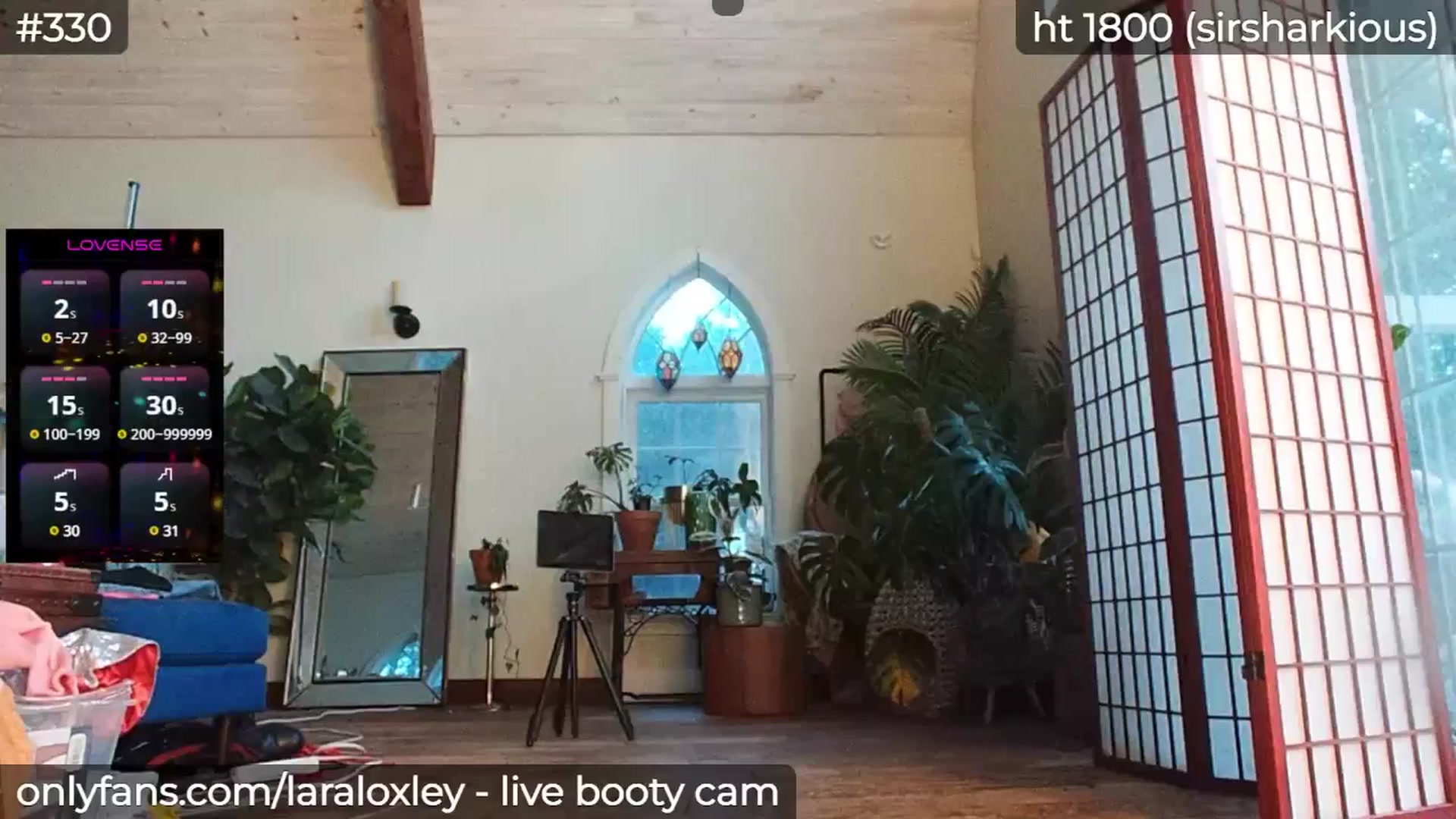 Gallery image thumbnail from LaraLoxley's myfreecams stream on, 05/11/2025, 24:29 image 7 of 20