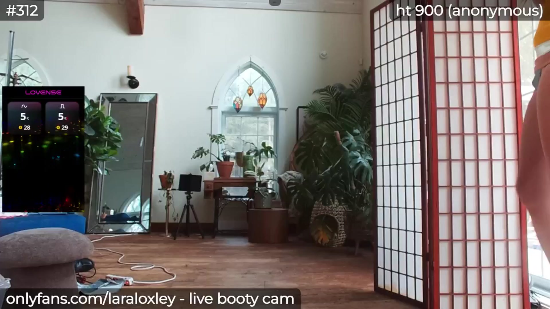 Gallery image thumbnail from LaraLoxley's myfreecams stream on, 05/12/2025, 18:18 image 6 of 20