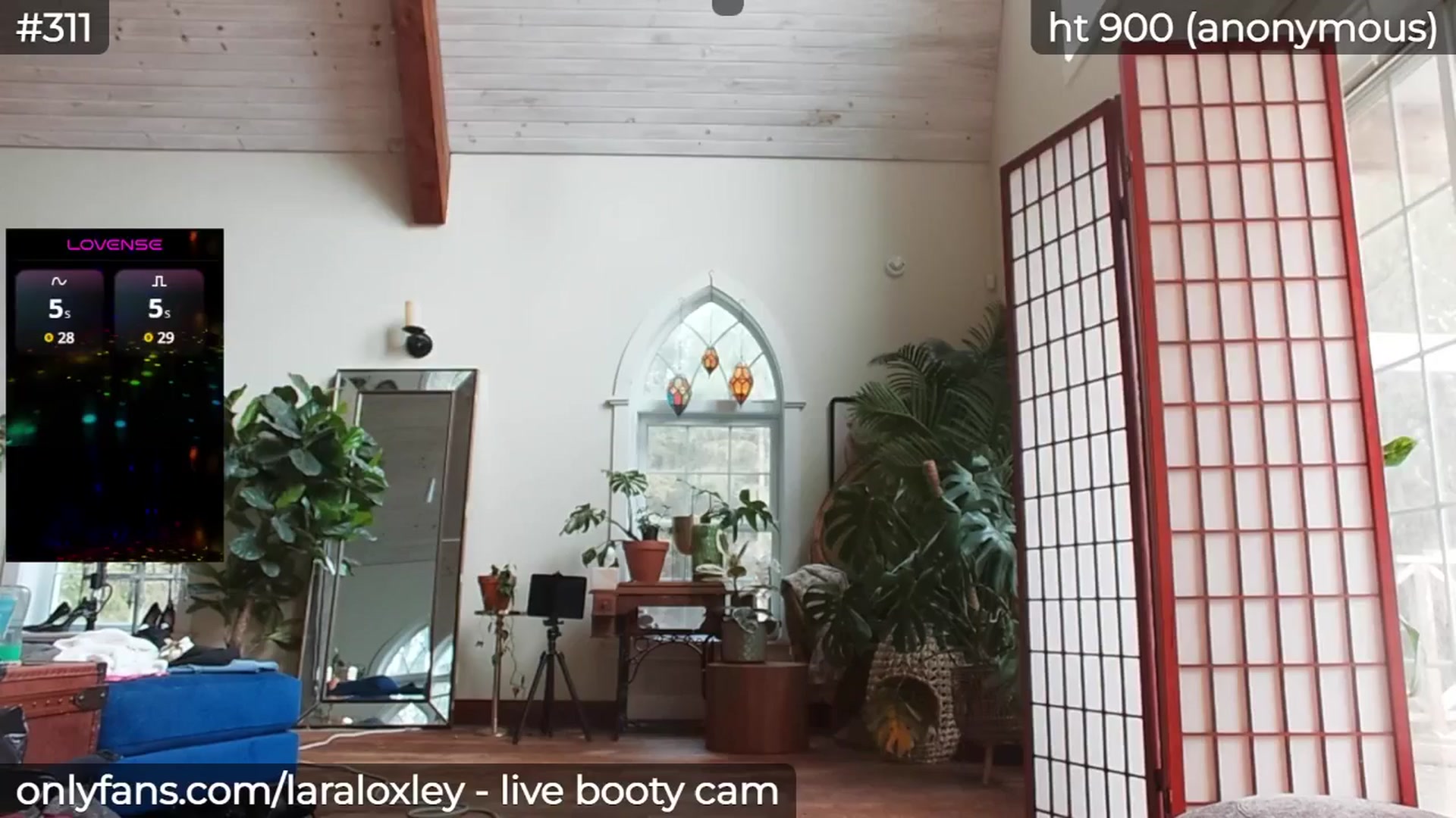 Gallery image thumbnail from LaraLoxley's myfreecams stream on, 05/12/2025, 18:18 image 8 of 20