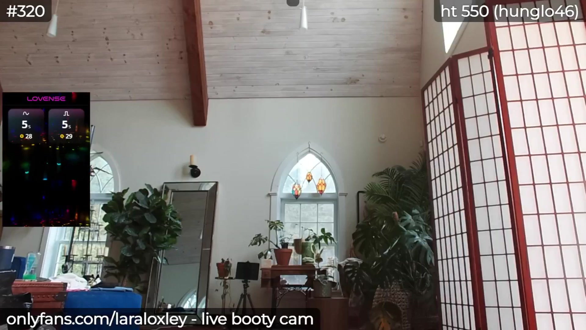 Gallery image thumbnail from LaraLoxley's myfreecams stream on, 05/12/2025, 18:18 image 1 of 20