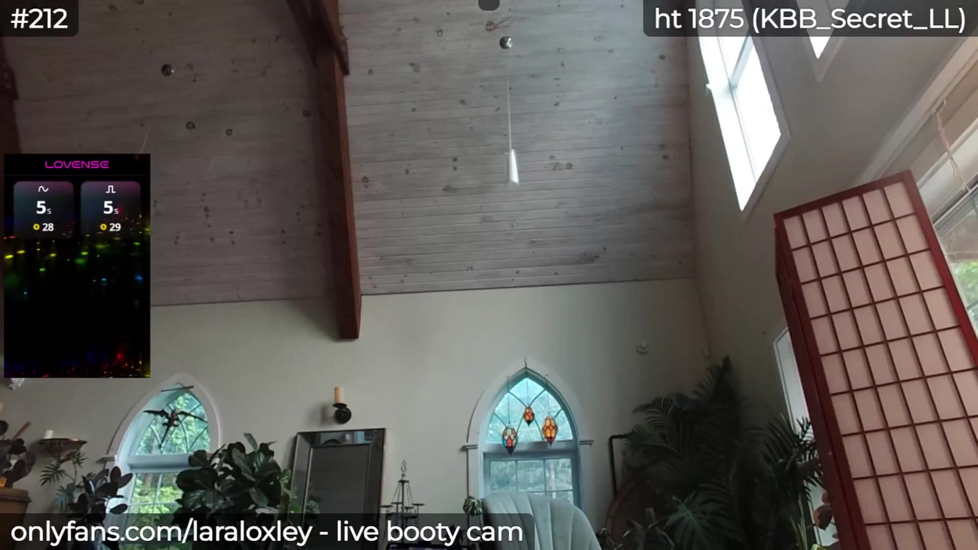 Gallery image thumbnail from LaraLoxley's myfreecams stream on, 06/03/2025, 23:55 image 7 of 20