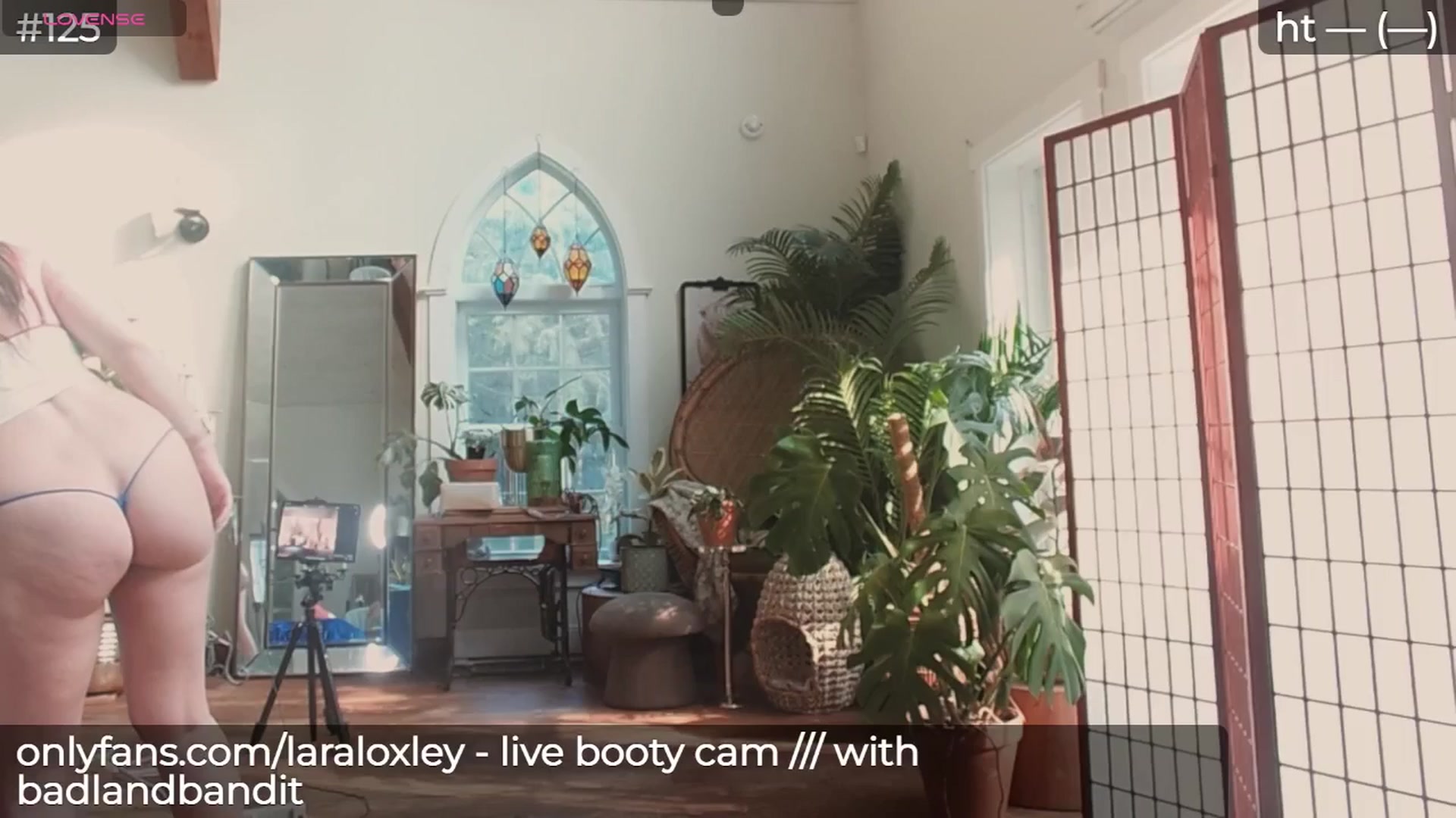 Gallery image thumbnail from LaraLoxley's myfreecams stream on, 07/02/2025, 23:23 image 1 of 20