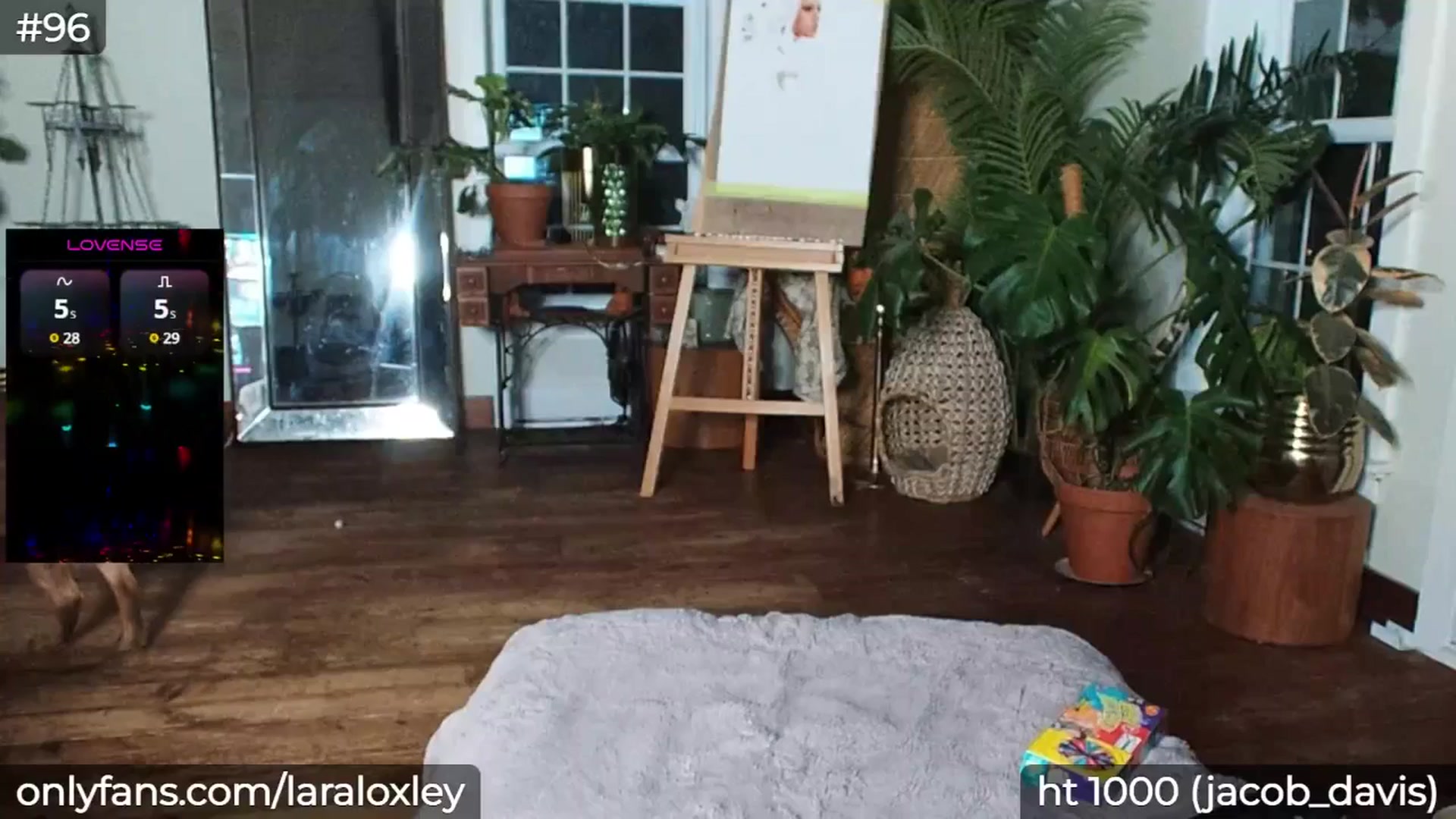 Gallery image thumbnail from LaraLoxley's myfreecams stream on, 07/30/2025, 01:02 image 13 of 20