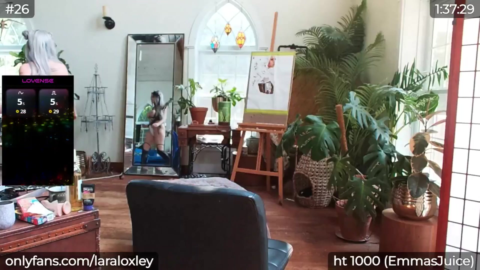Gallery image thumbnail from LaraLoxley's myfreecams stream on, 08/05/2025, 18:38 image 4 of 20