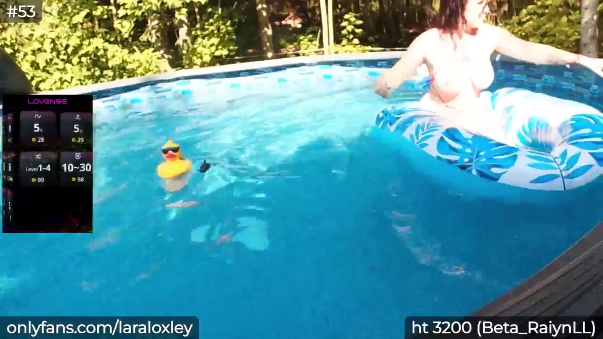 Gallery image thumbnail from LaraLoxley's myfreecams stream on, 08/16/2025, 20:19 image 16 of 20