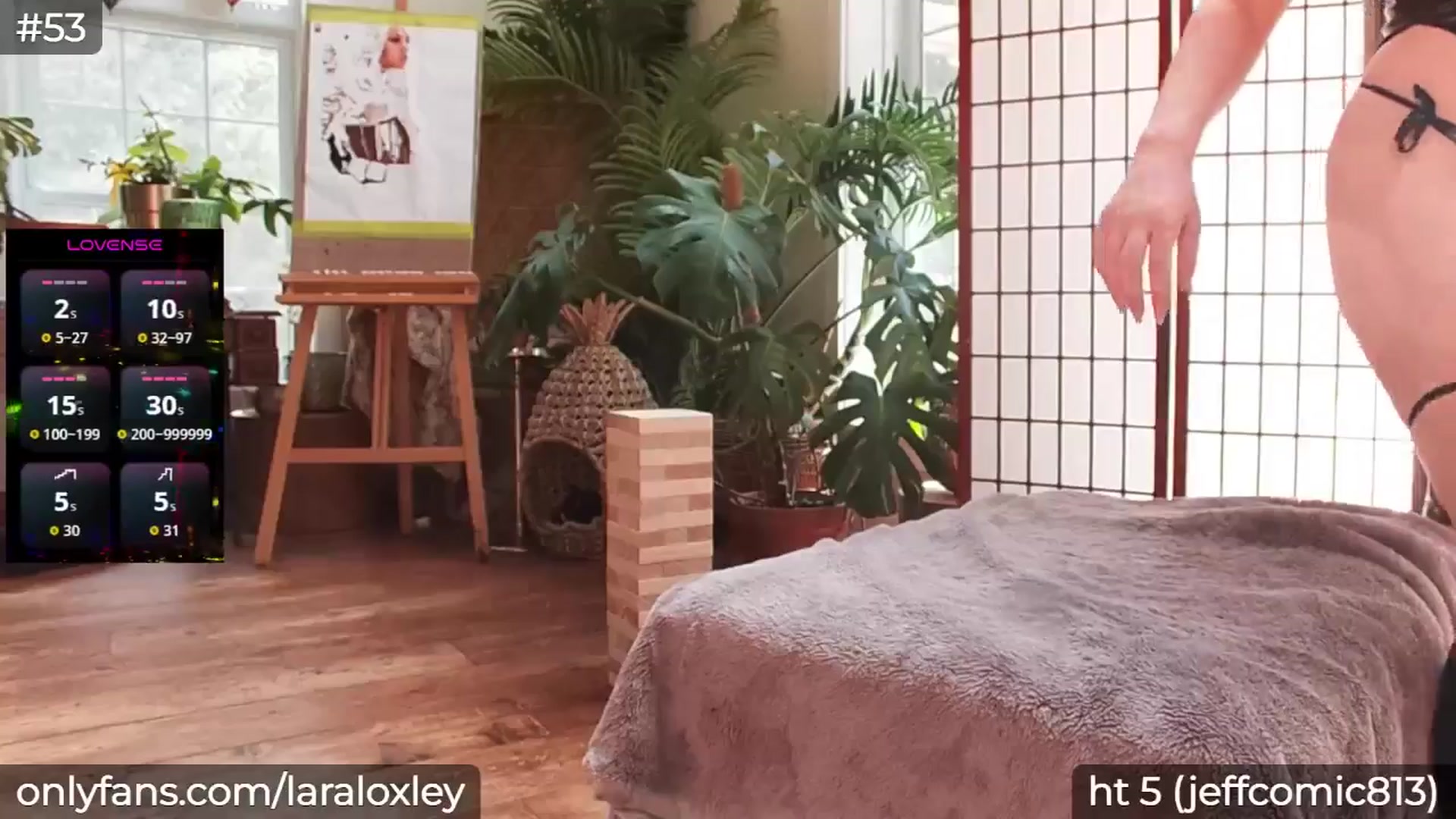 Gallery image thumbnail from LaraLoxley's myfreecams stream on, 08/17/2025, 22:22 image 3 of 20