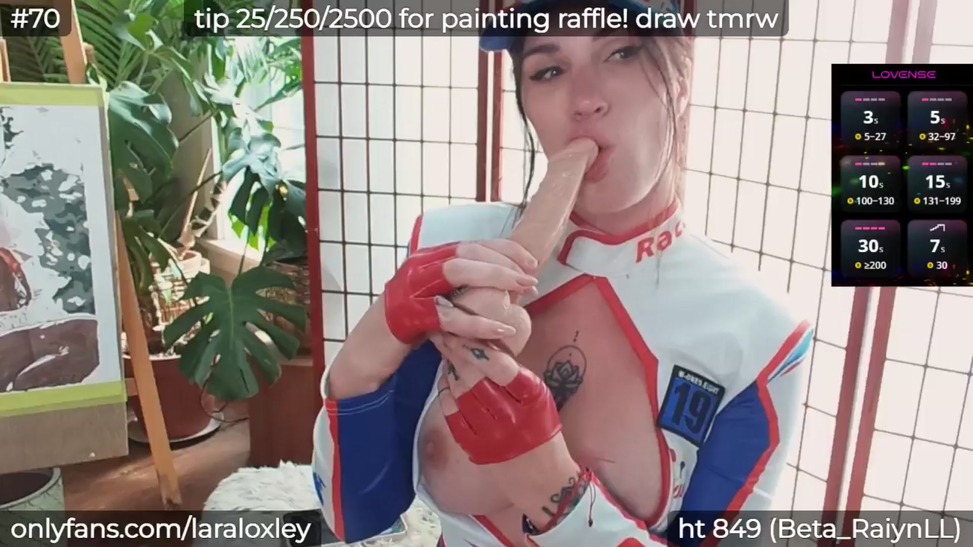 Gallery image thumbnail from LaraLoxley's myfreecams stream on, 08/30/2025, 22:33 image 8 of 20