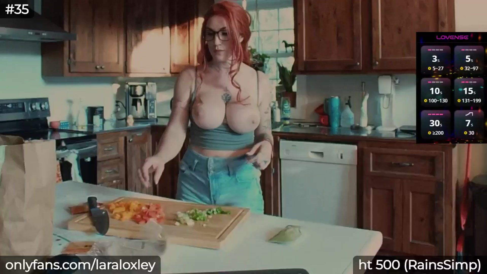 Gallery image thumbnail from LaraLoxley's myfreecams stream on, 09/02/2025, 23:00 image 8 of 20