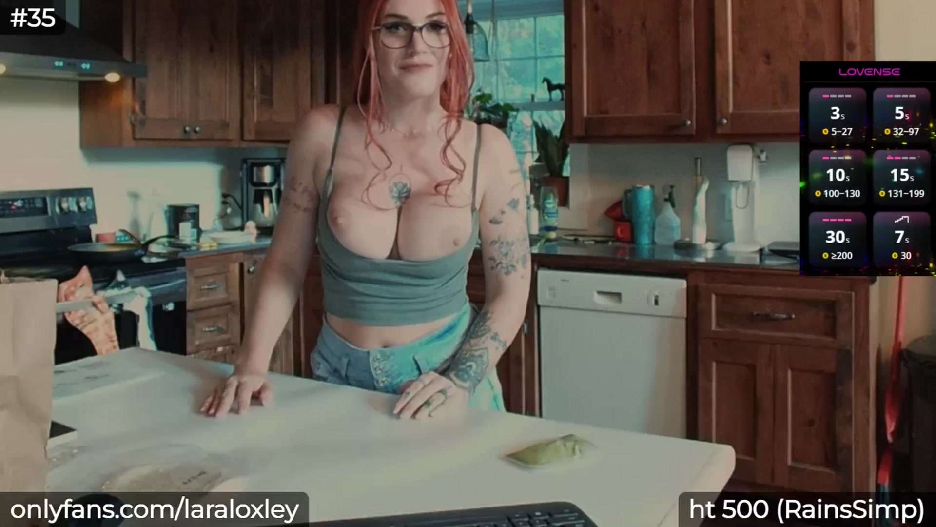 Gallery image thumbnail from LaraLoxley's myfreecams stream on, 09/02/2025, 23:00 image 12 of 20