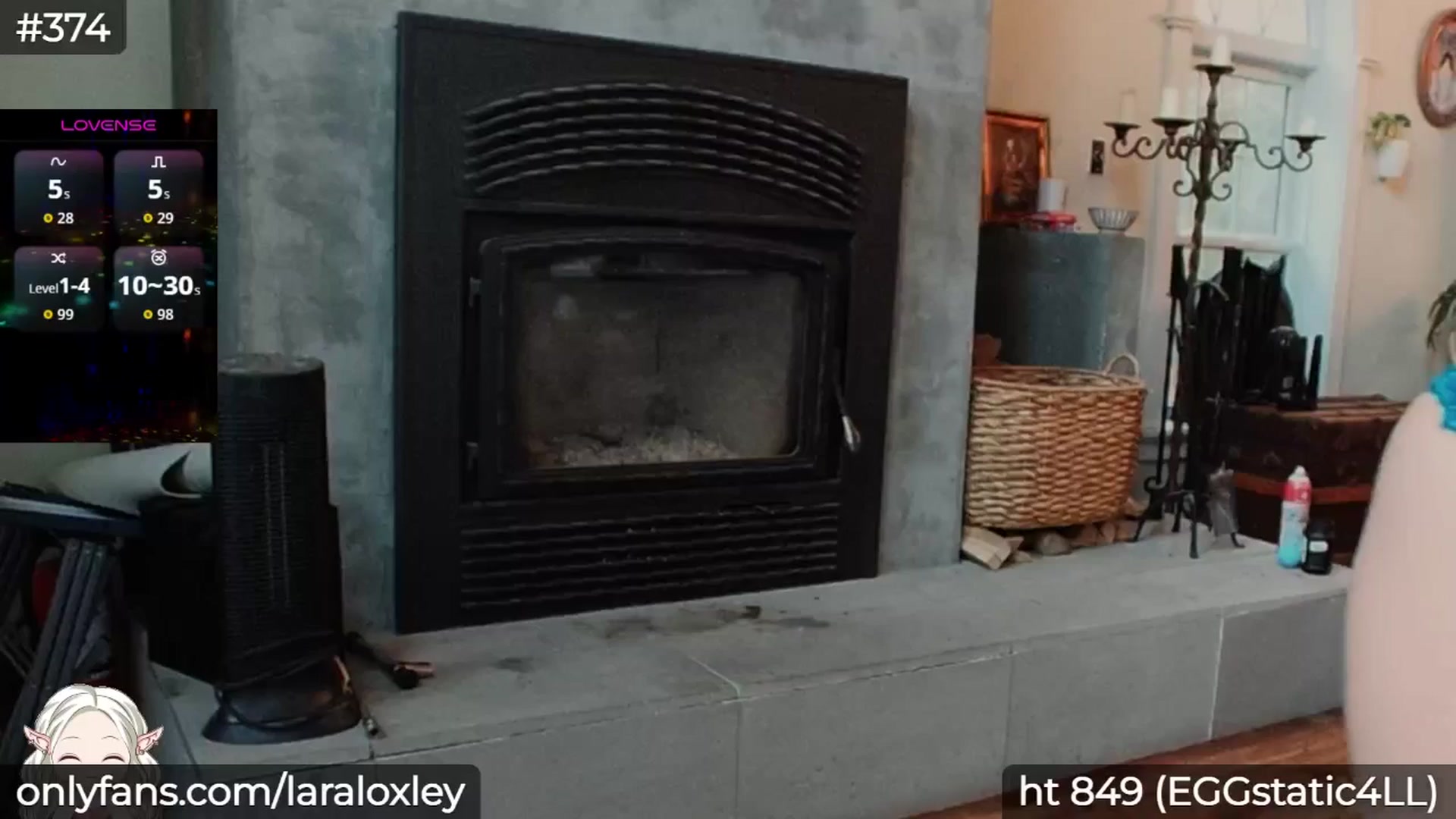 Gallery image thumbnail from LaraLoxley's myfreecams stream on, 10/25/2025, 22:13 image 6 of 20