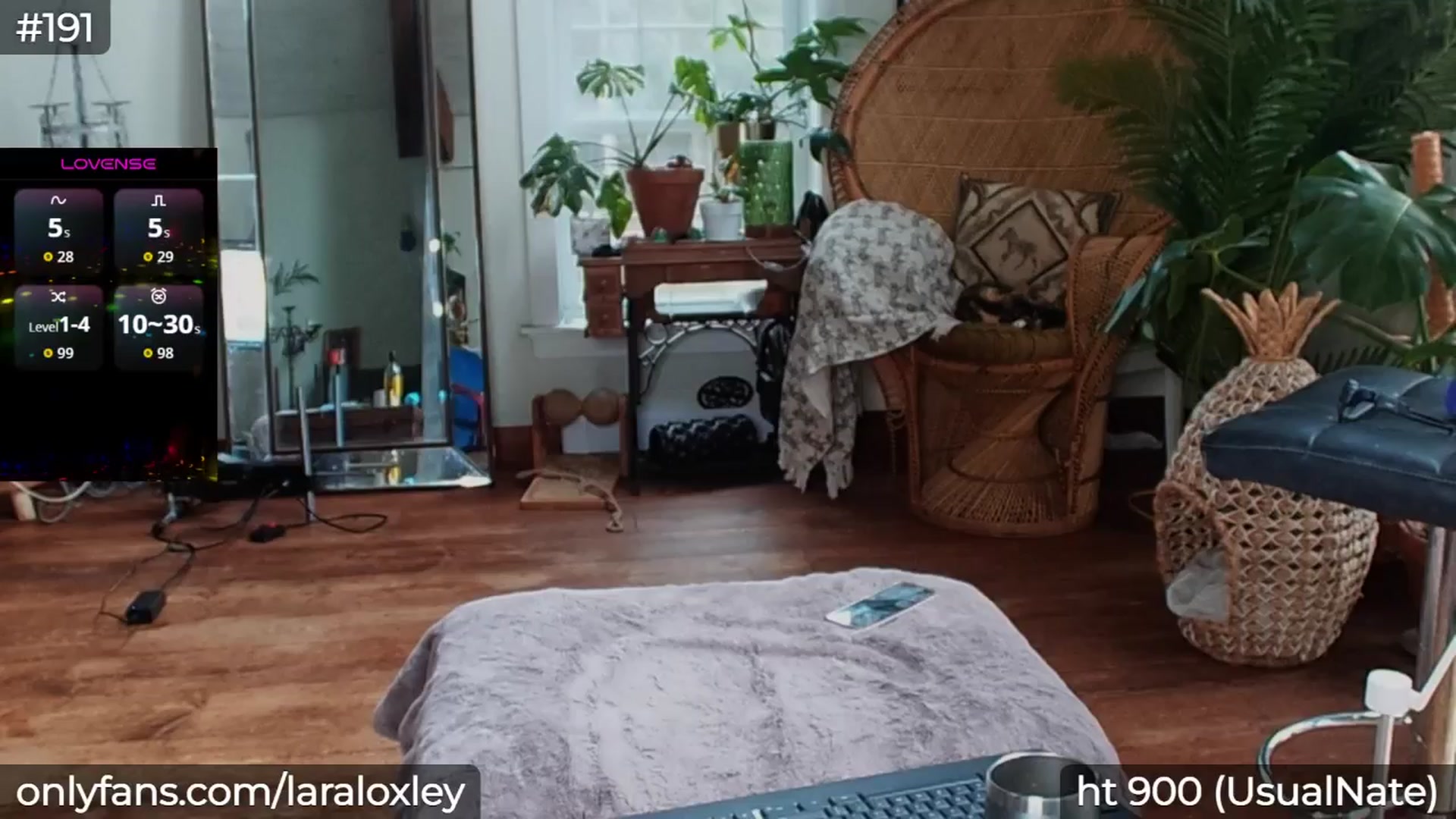 Gallery image thumbnail from LaraLoxley's myfreecams stream on, 11/05/2025, 18:07 image 12 of 20