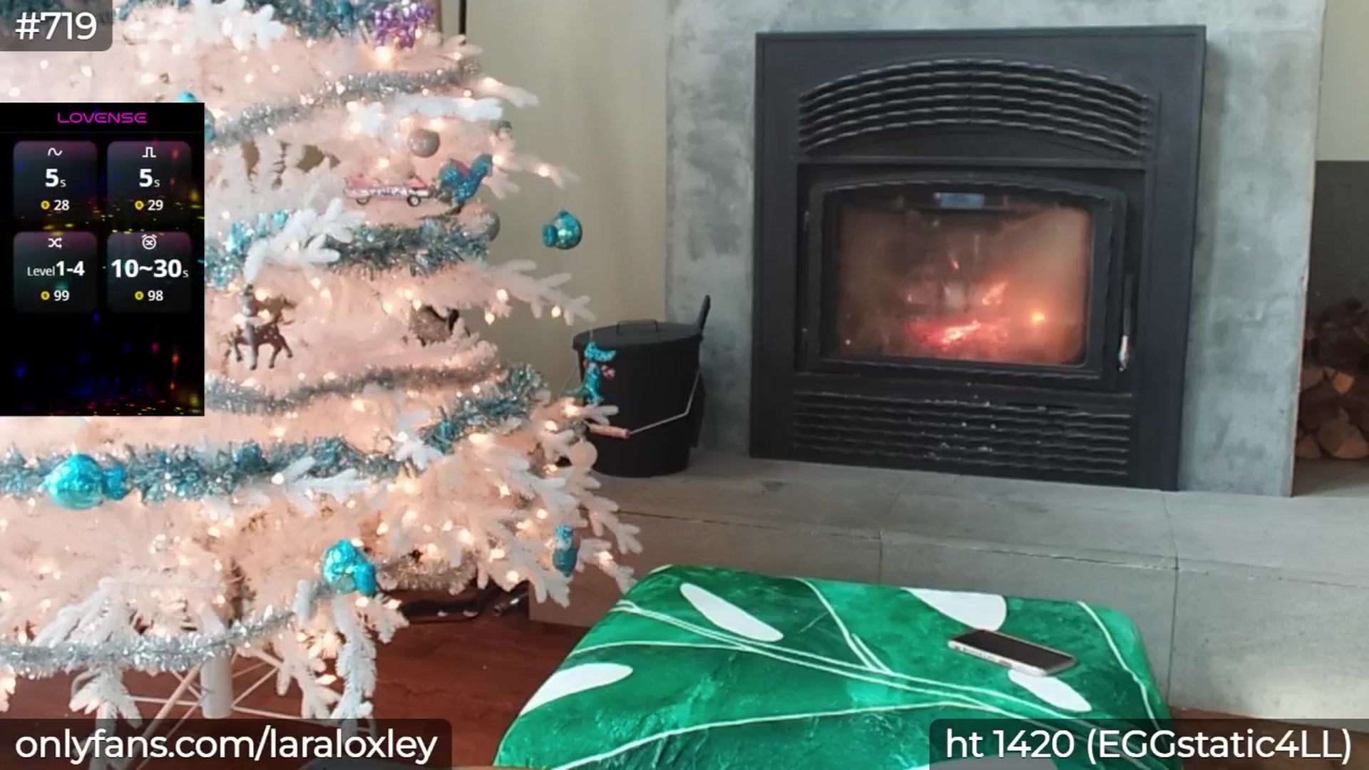 Gallery image thumbnail from LaraLoxley's myfreecams stream on, 12/20/2025, 18:14 image 3 of 20