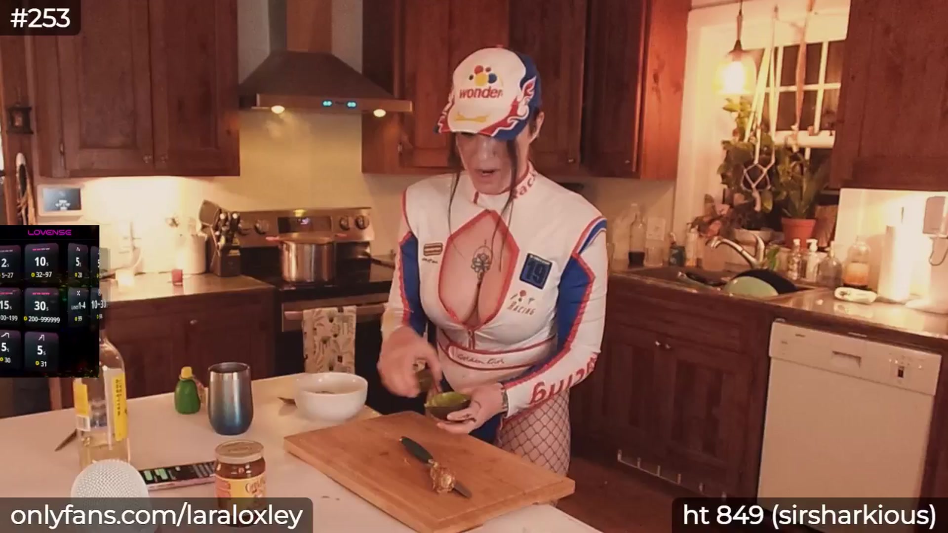 Gallery image thumbnail from LaraLoxley's myfreecams stream on, 12/23/2025, 23:40 image 2 of 20