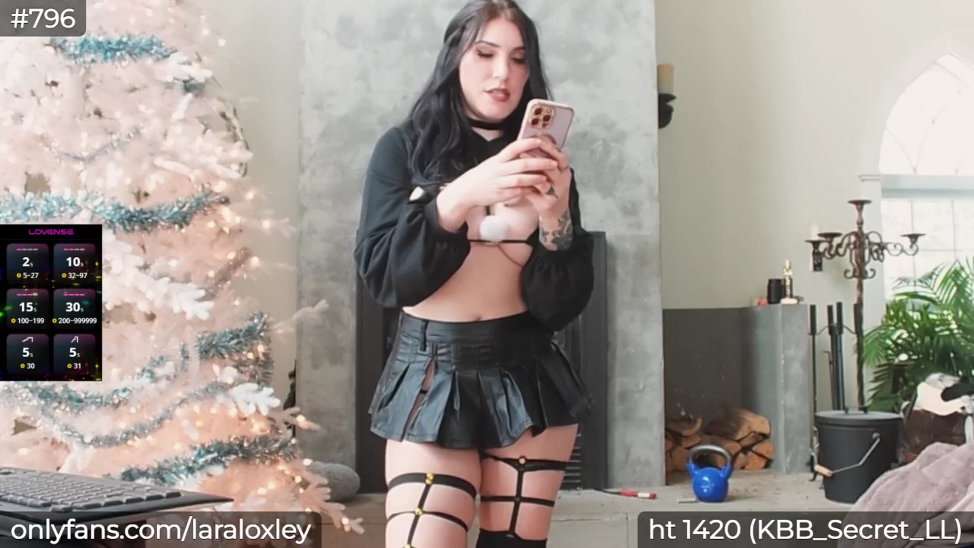 Gallery image thumbnail from LaraLoxley's myfreecams stream on, 02/07/2026, 18:27 image 3 of 20