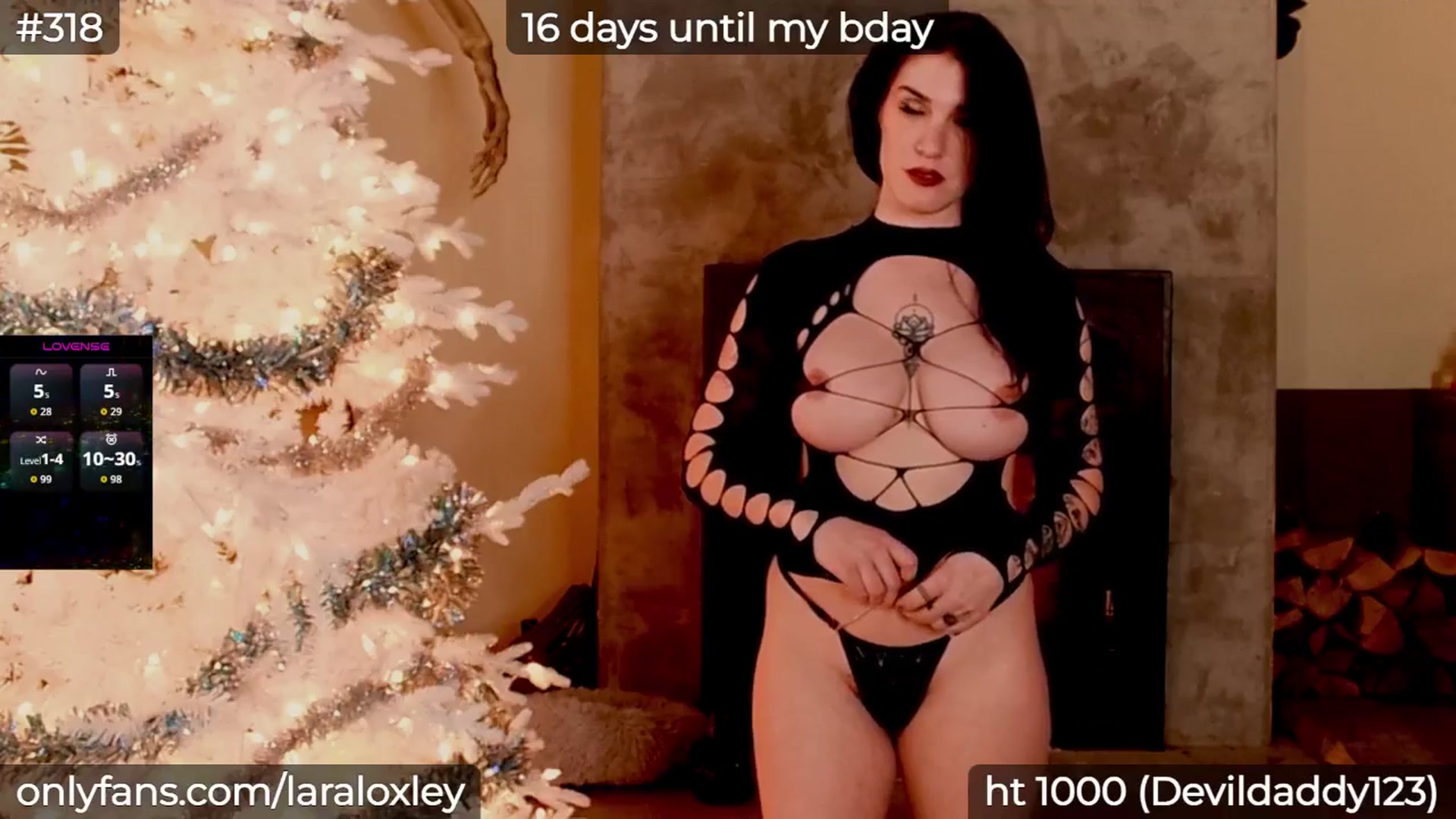 Gallery image thumbnail from LaraLoxley's myfreecams stream on, 02/10/2026, 22:41 image 8 of 20