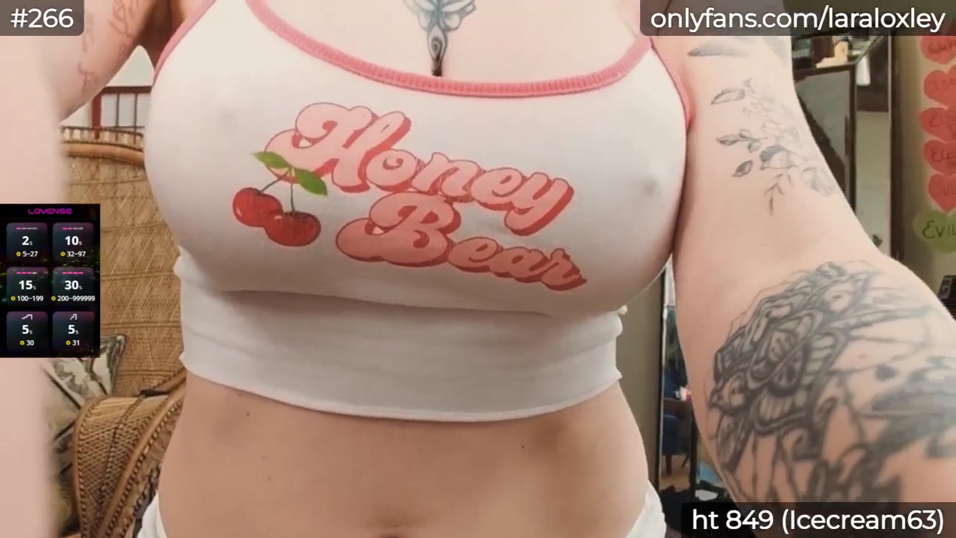 Gallery image thumbnail from LaraLoxley's myfreecams stream on, 03/30/2026, 19:24 image 5 of 20