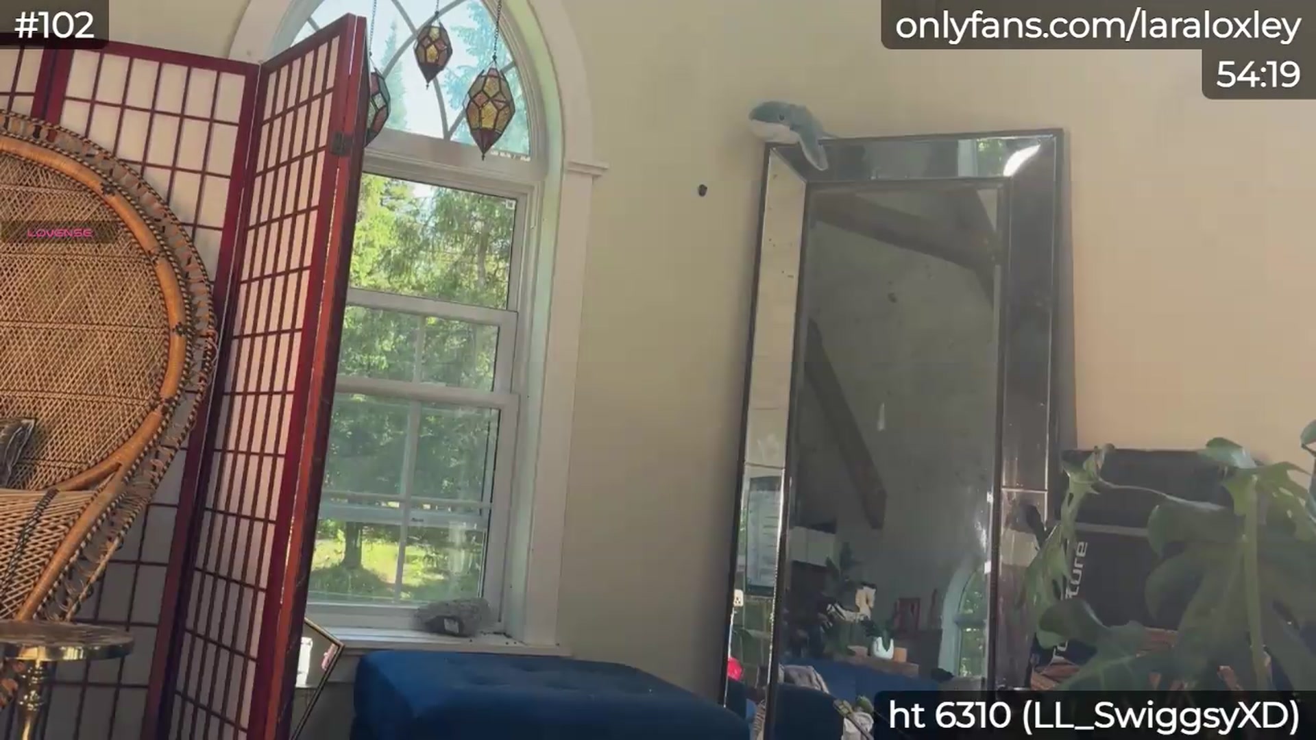 Gallery image thumbnail from LaraLoxley's myfreecams stream on, 06/03/2026, 18:54 image 18 of 20