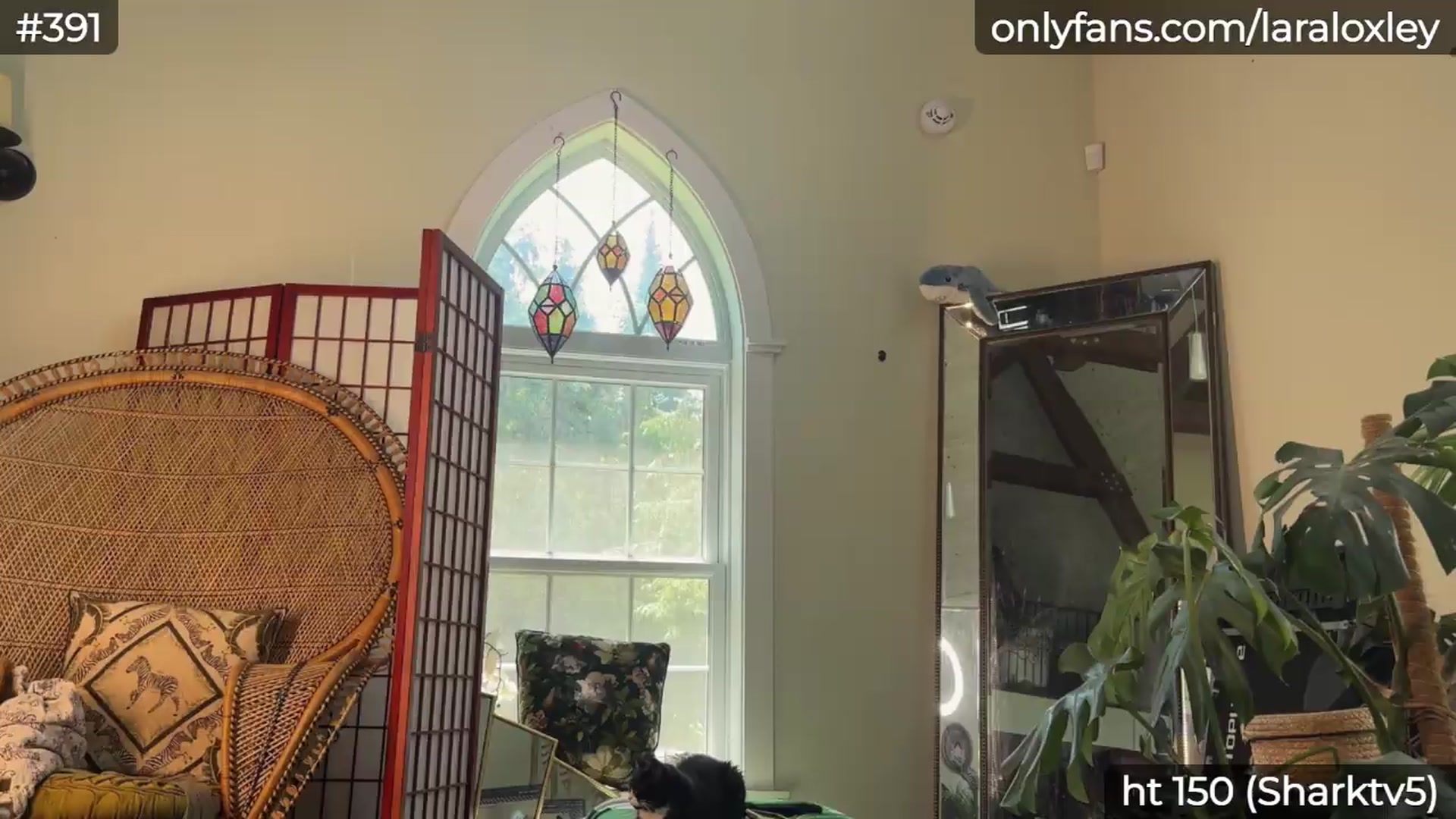 Gallery image thumbnail from LaraLoxley's myfreecams stream on, 06/12/2026, 17:05 image 2 of 20