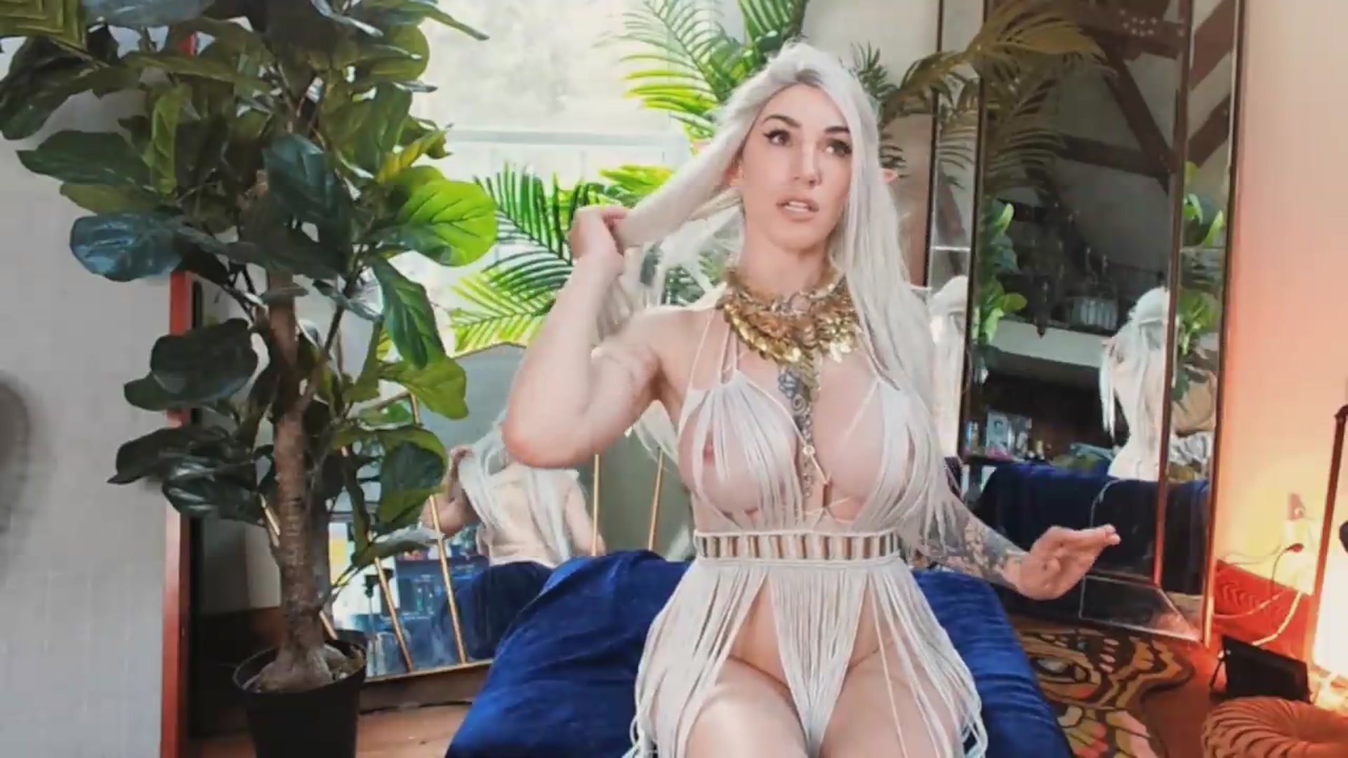 Gallery image thumbnail from LaraLoxley's myfreecams stream on, 07/19/2026, 17:16 image 4 of 20