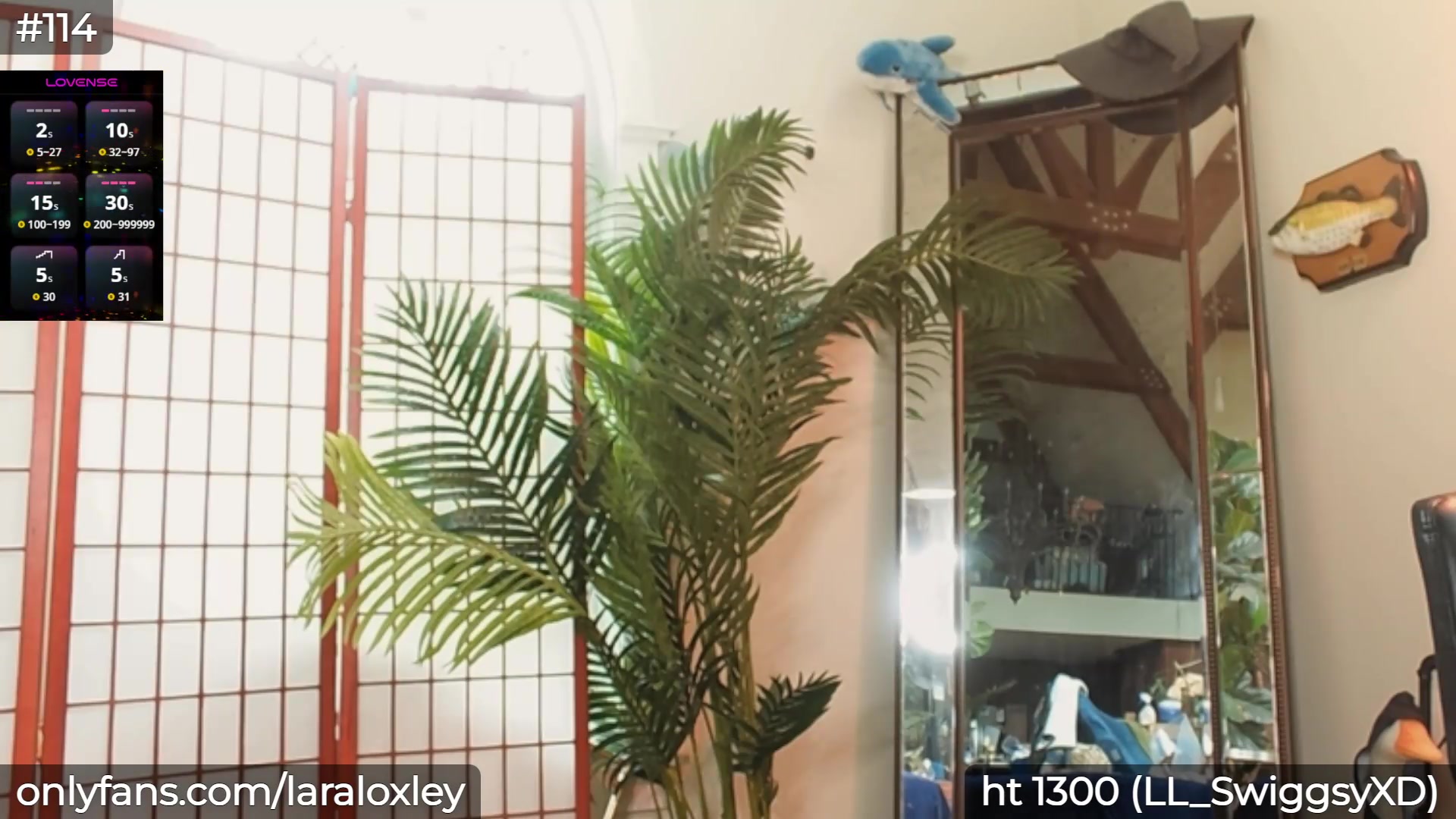 Gallery image thumbnail from LaraLoxley's myfreecams stream on, 08/27/2026, 19:01 image 14 of 20
