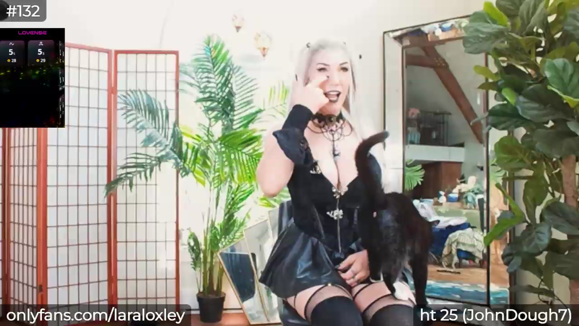 Gallery image thumbnail from LaraLoxley's myfreecams stream on, 08/30/2026, 17:56 image 5 of 20