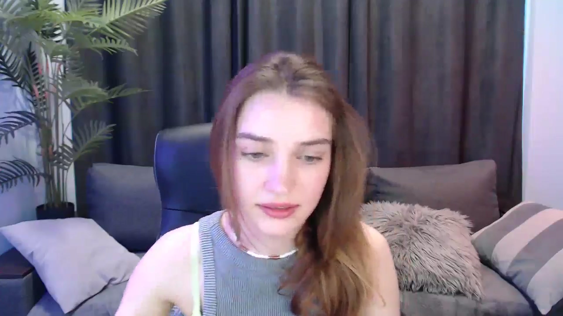 Gallery image thumbnail from LaraMinx's myfreecams stream on, 04/18/2026, 11:02 image 10 of 20