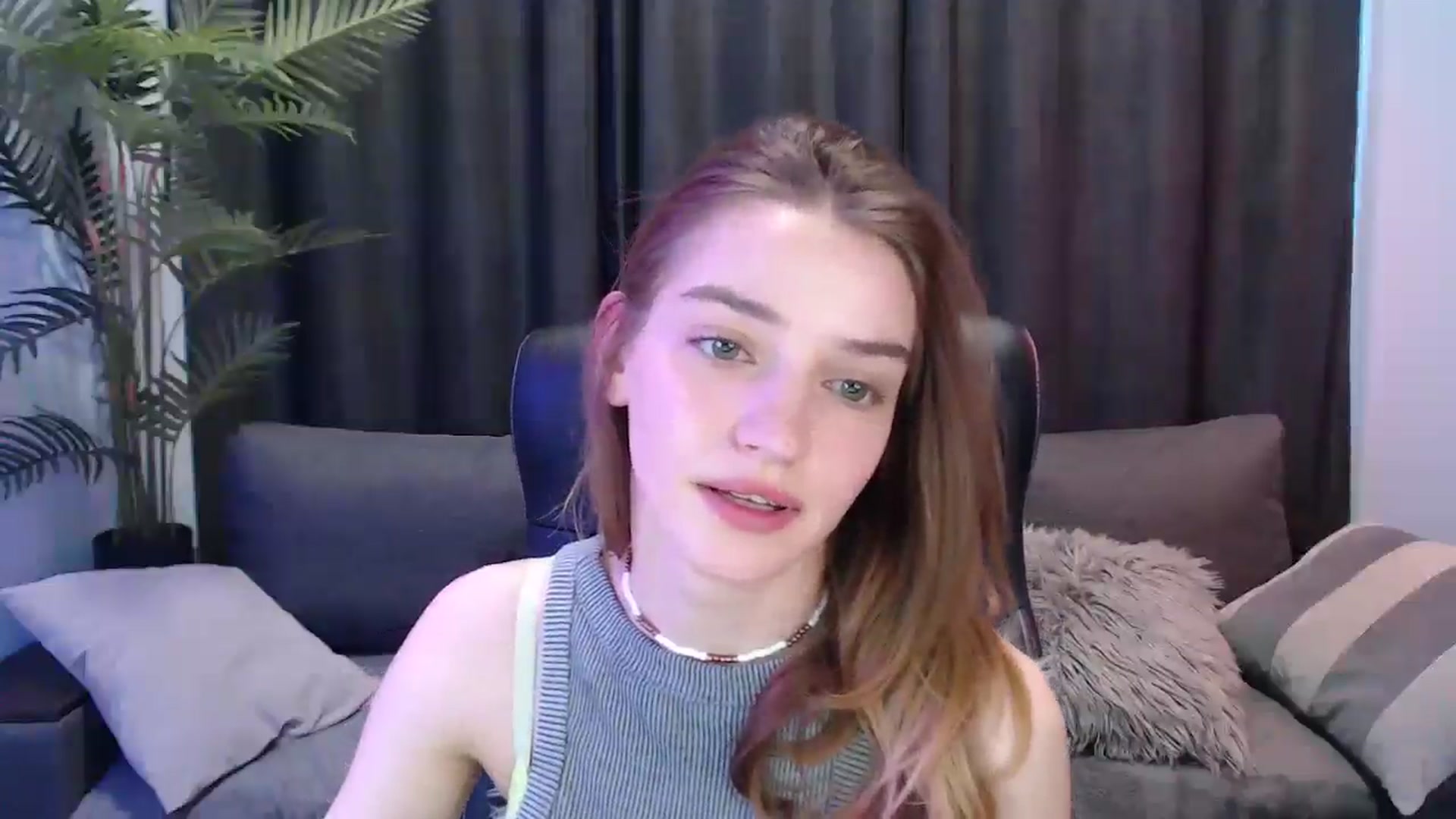 Gallery image thumbnail from LaraMinx's myfreecams stream on, 04/18/2026, 11:02 image 20 of 20