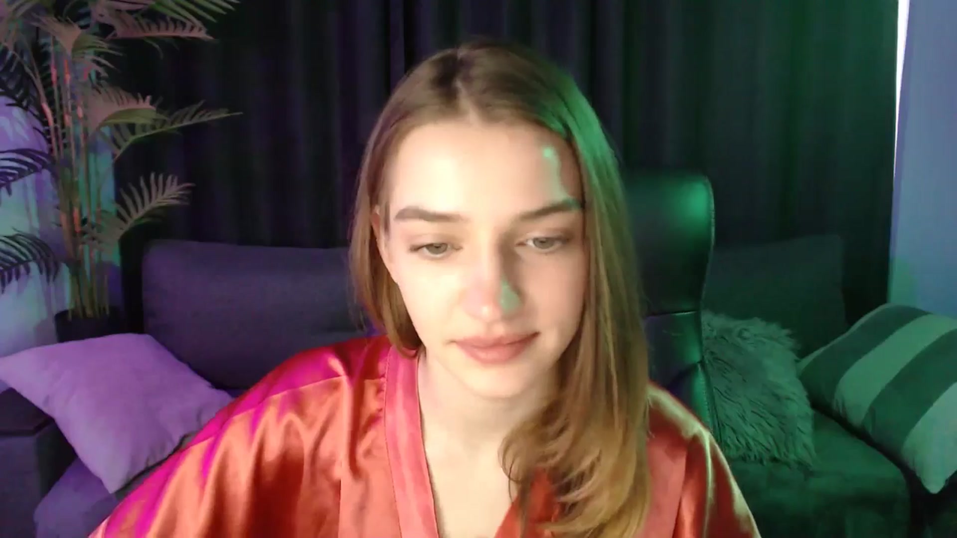 Gallery image thumbnail from LaraMinx's myfreecams stream on, 04/20/2026, 10:08 image 19 of 20