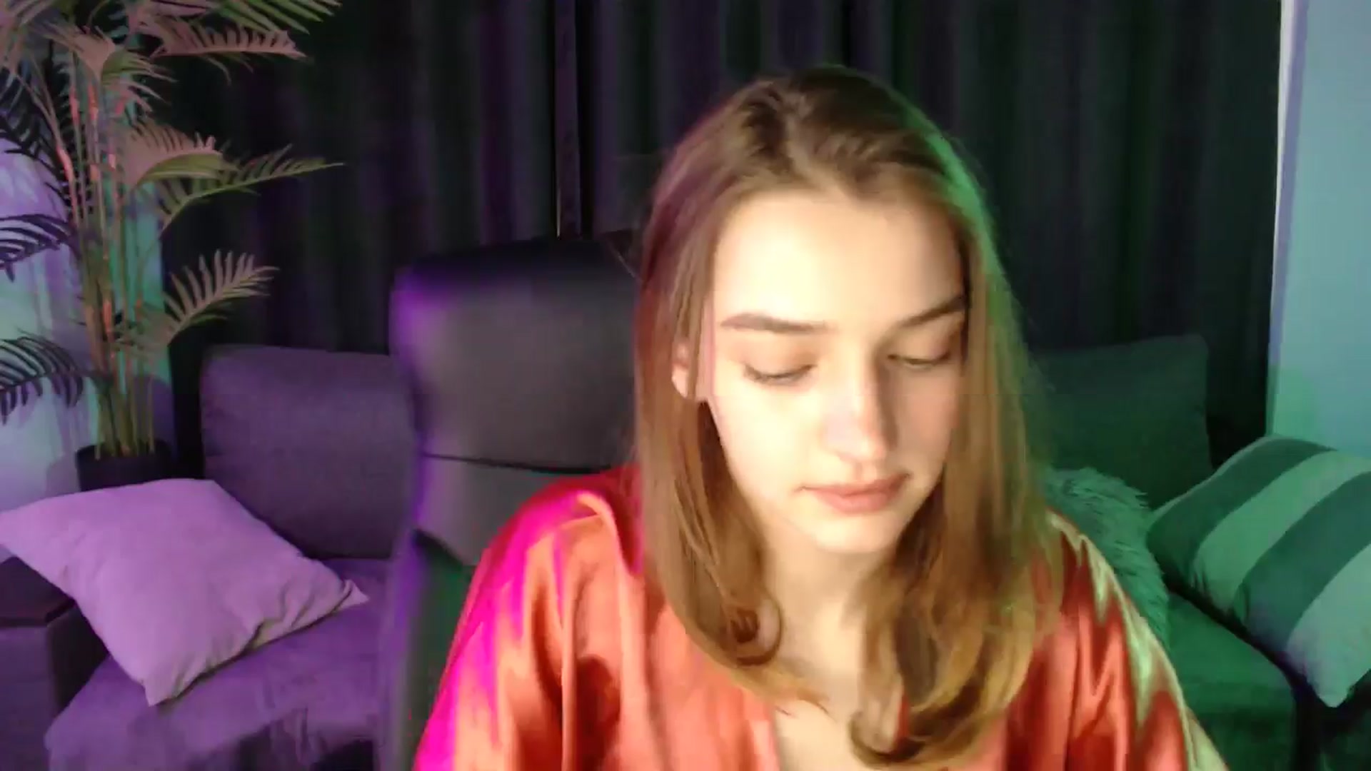 Gallery image thumbnail from LaraMinx's myfreecams stream on, 04/20/2026, 13:14 image 20 of 20