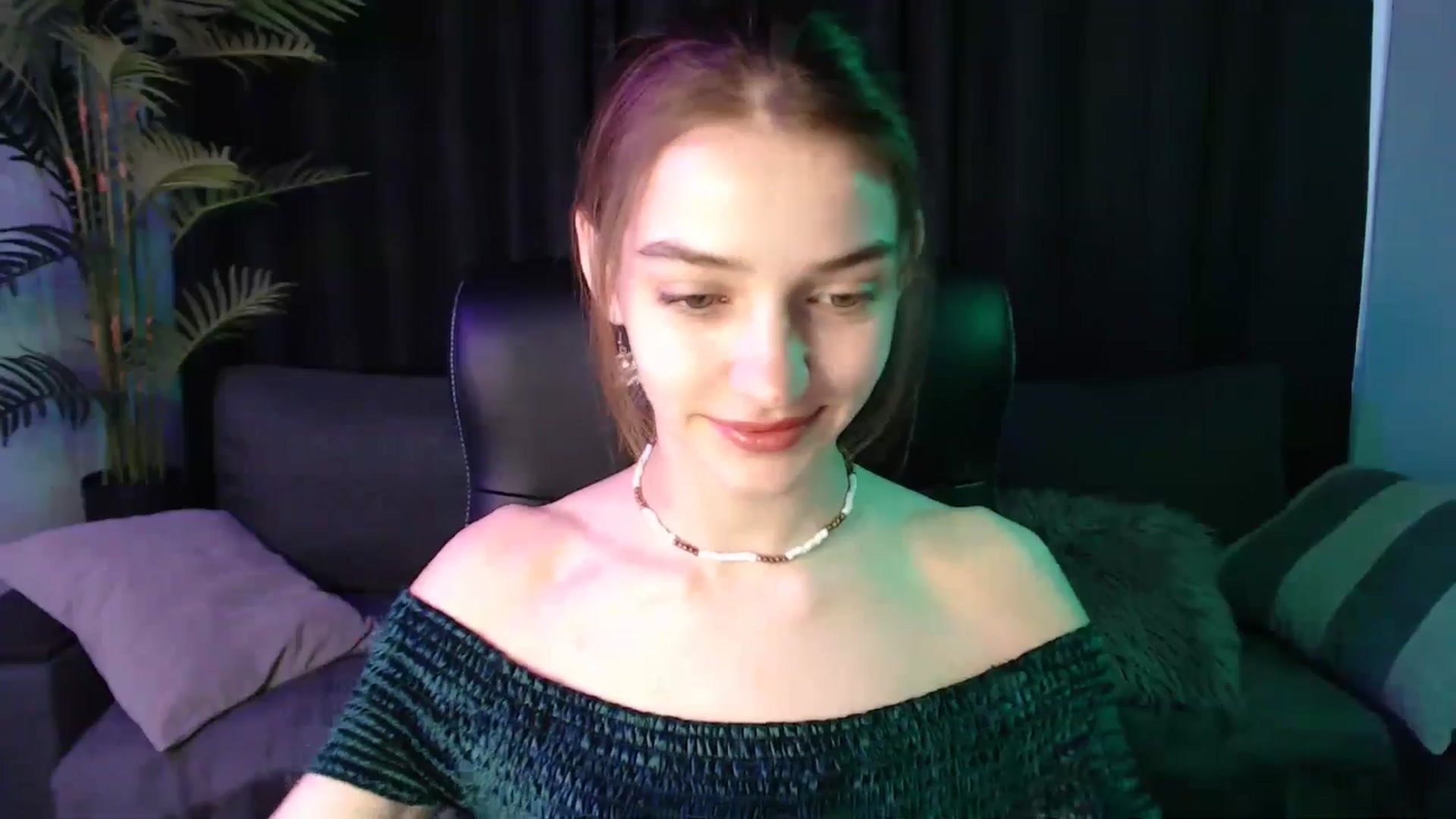 Gallery image thumbnail from LaraMinx's myfreecams stream on, 04/21/2026, 09:16 image 12 of 20