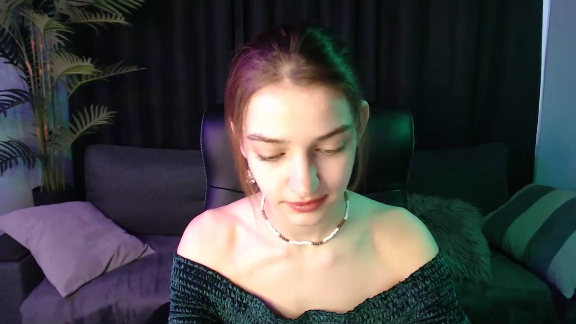 Gallery image thumbnail from LaraMinx's myfreecams stream on, 04/21/2026, 09:16 image 16 of 20