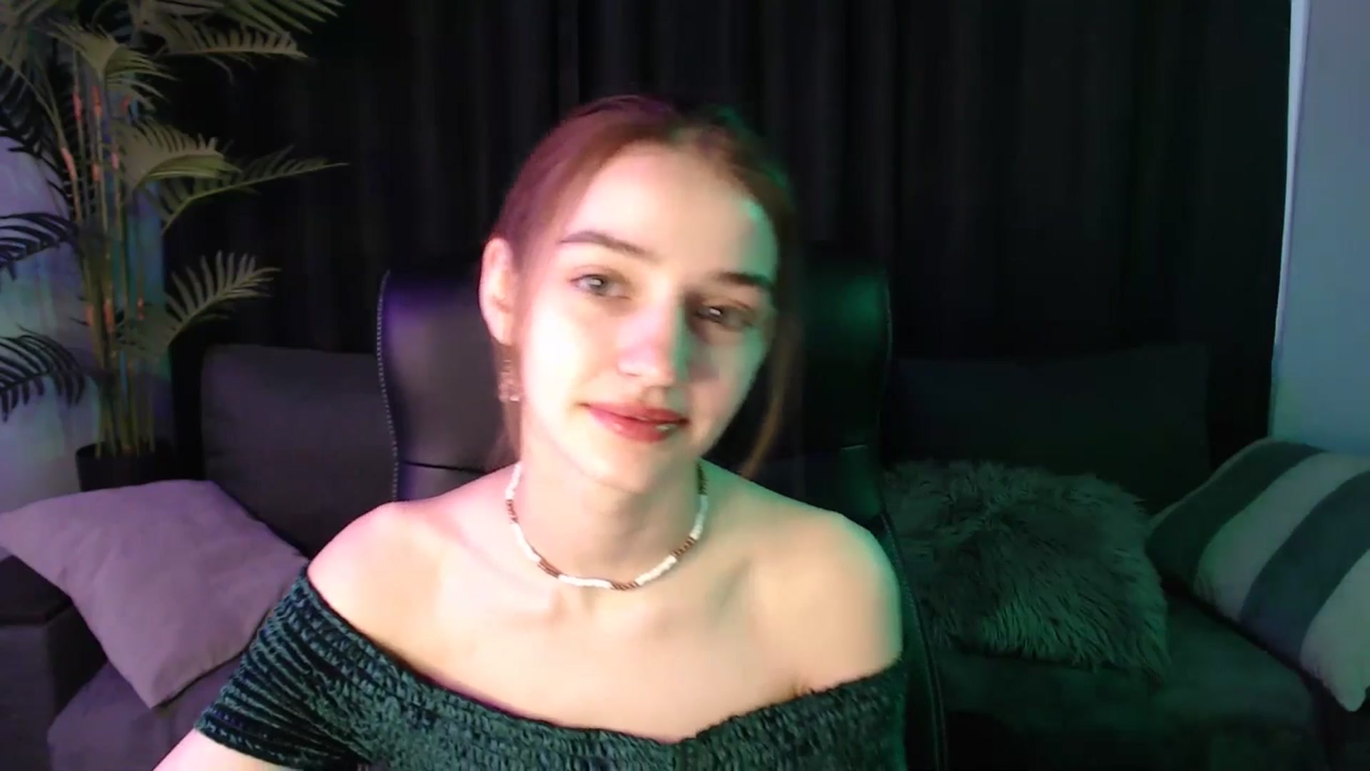 Gallery image thumbnail from LaraMinx's myfreecams stream on, 04/21/2026, 09:16 image 3 of 20