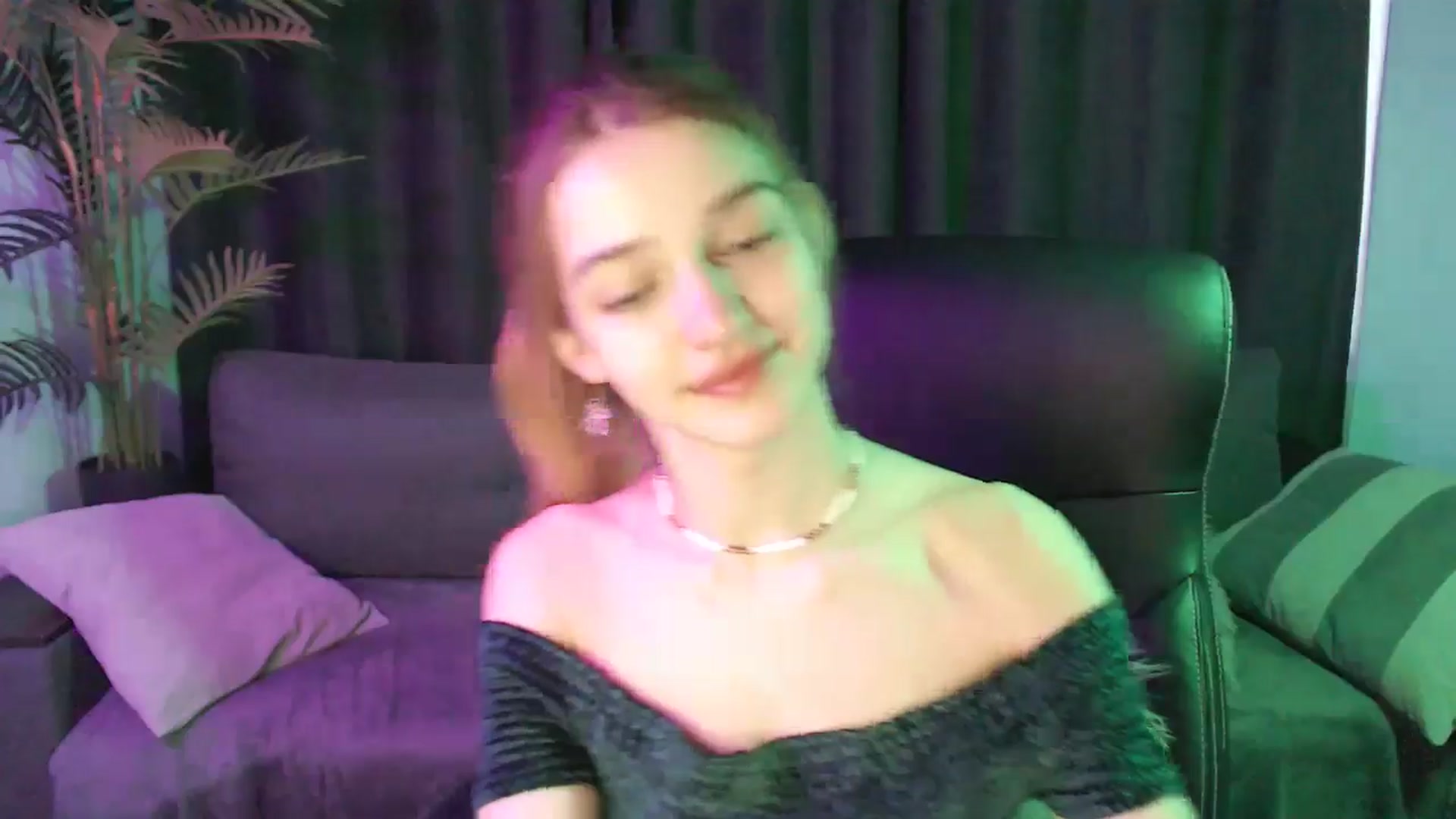 Gallery image thumbnail from LaraMinx's myfreecams stream on, 04/21/2026, 10:37 image 9 of 20