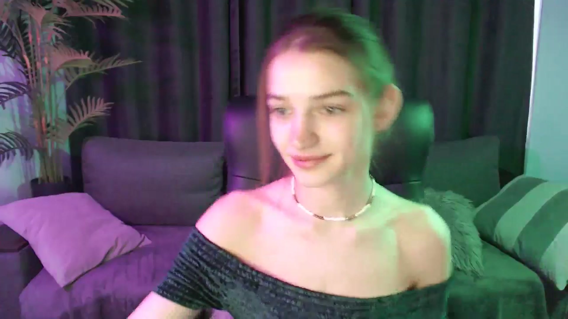Gallery image thumbnail from LaraMinx's myfreecams stream on, 04/21/2026, 10:37 image 18 of 20