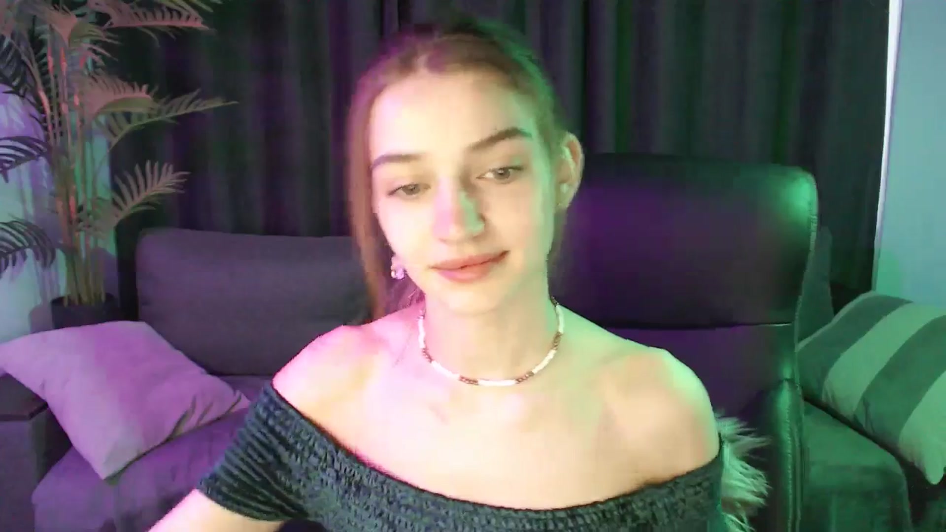 Gallery image thumbnail from LaraMinx's myfreecams stream on, 04/21/2026, 10:37 image 8 of 20