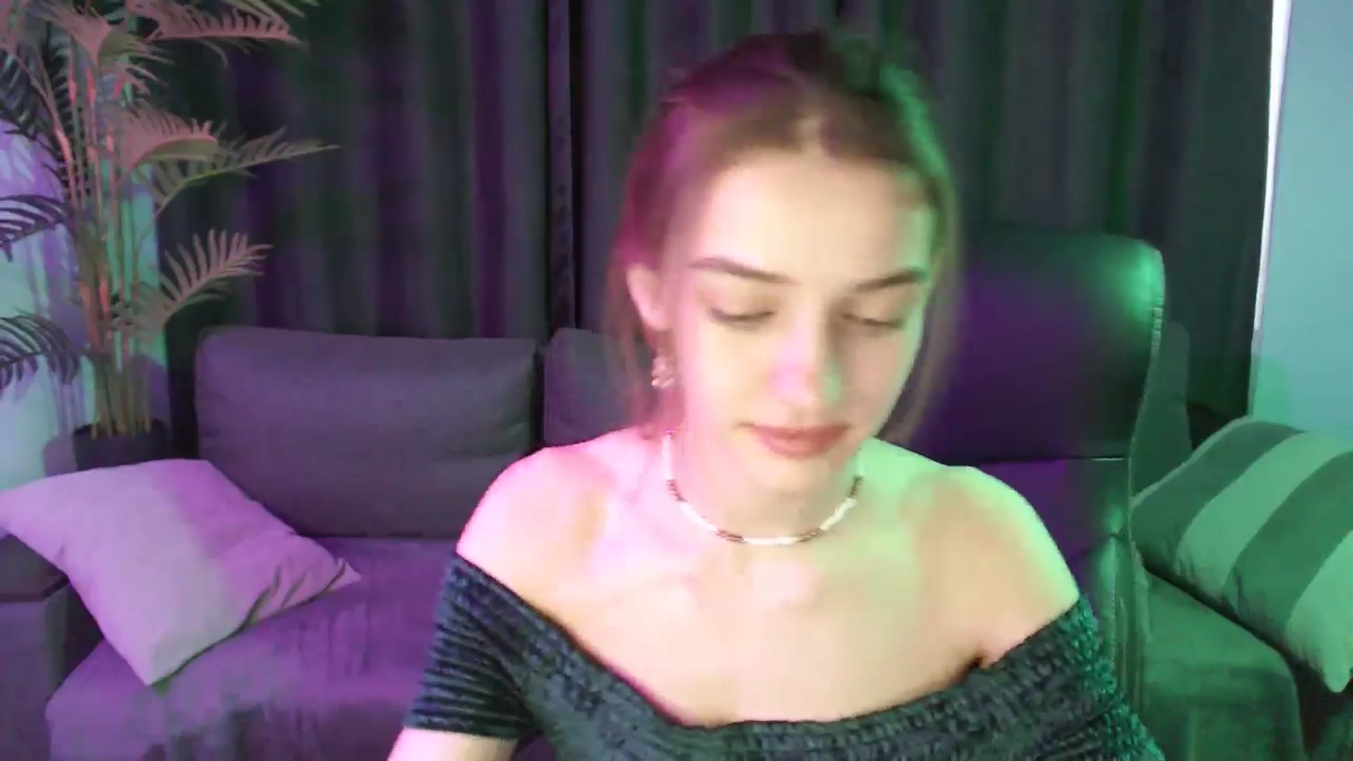Gallery image thumbnail from LaraMinx's myfreecams stream on, 04/21/2026, 10:37 image 20 of 20