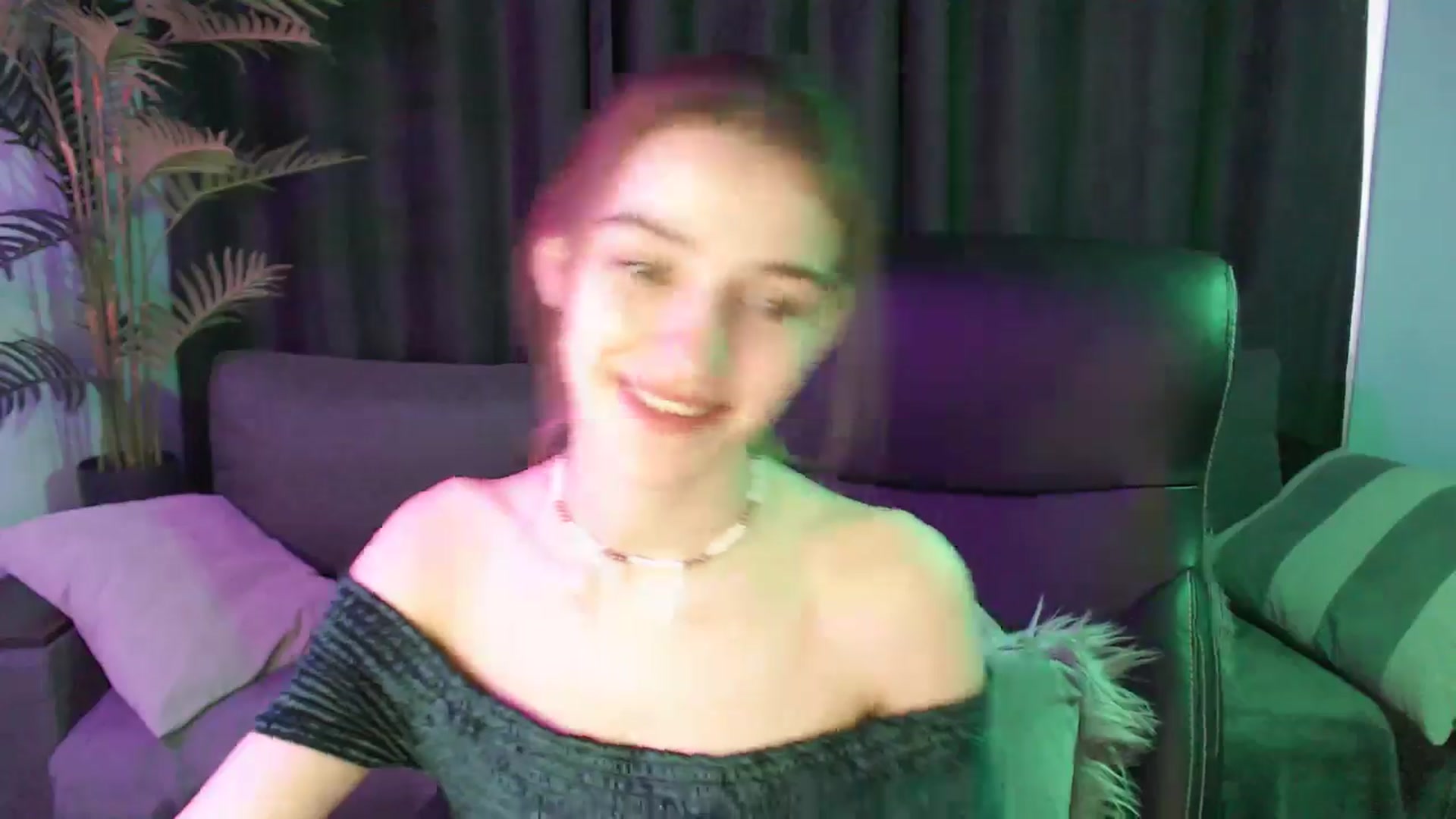 Gallery image thumbnail from LaraMinx's myfreecams stream on, 04/21/2026, 10:37 image 2 of 20