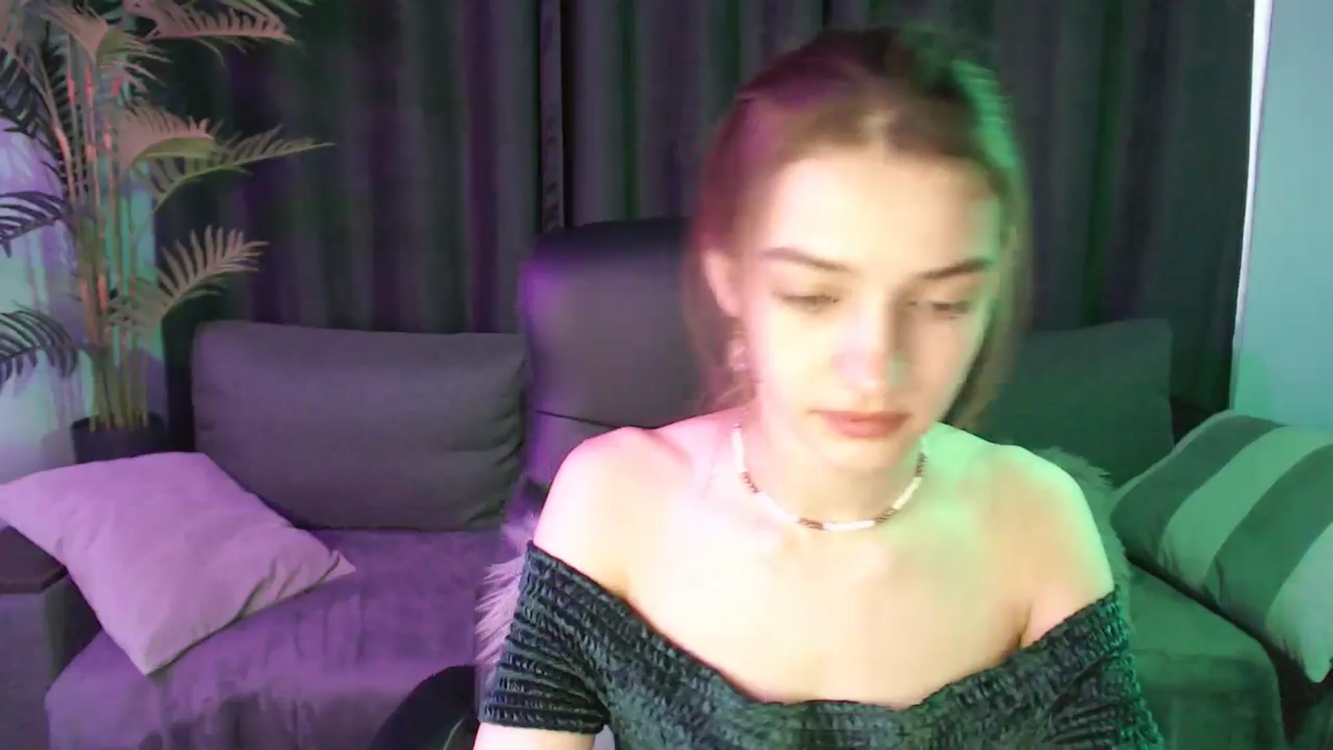 Gallery image thumbnail from LaraMinx's myfreecams stream on, 04/21/2026, 10:37 image 5 of 20