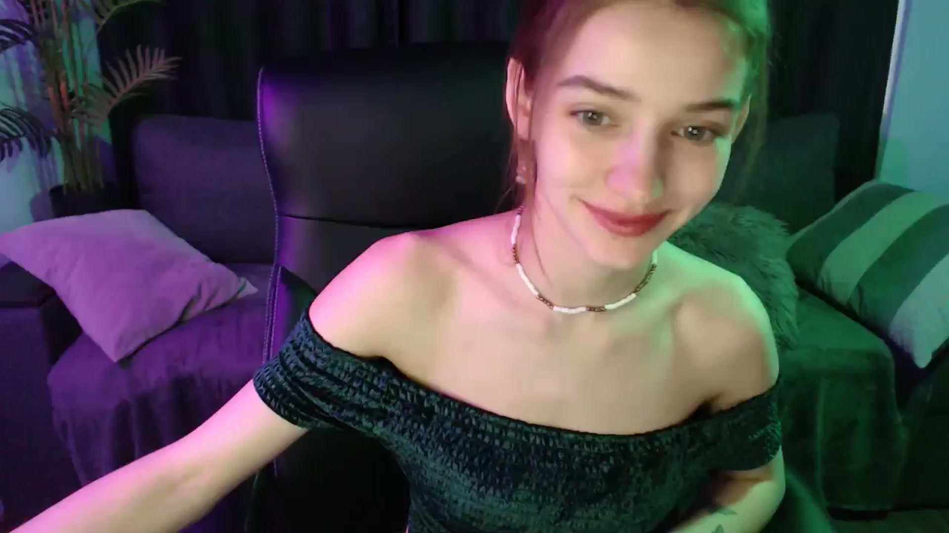 Gallery image thumbnail from LaraMinx's myfreecams stream on, 04/21/2026, 11:54 image 7 of 20