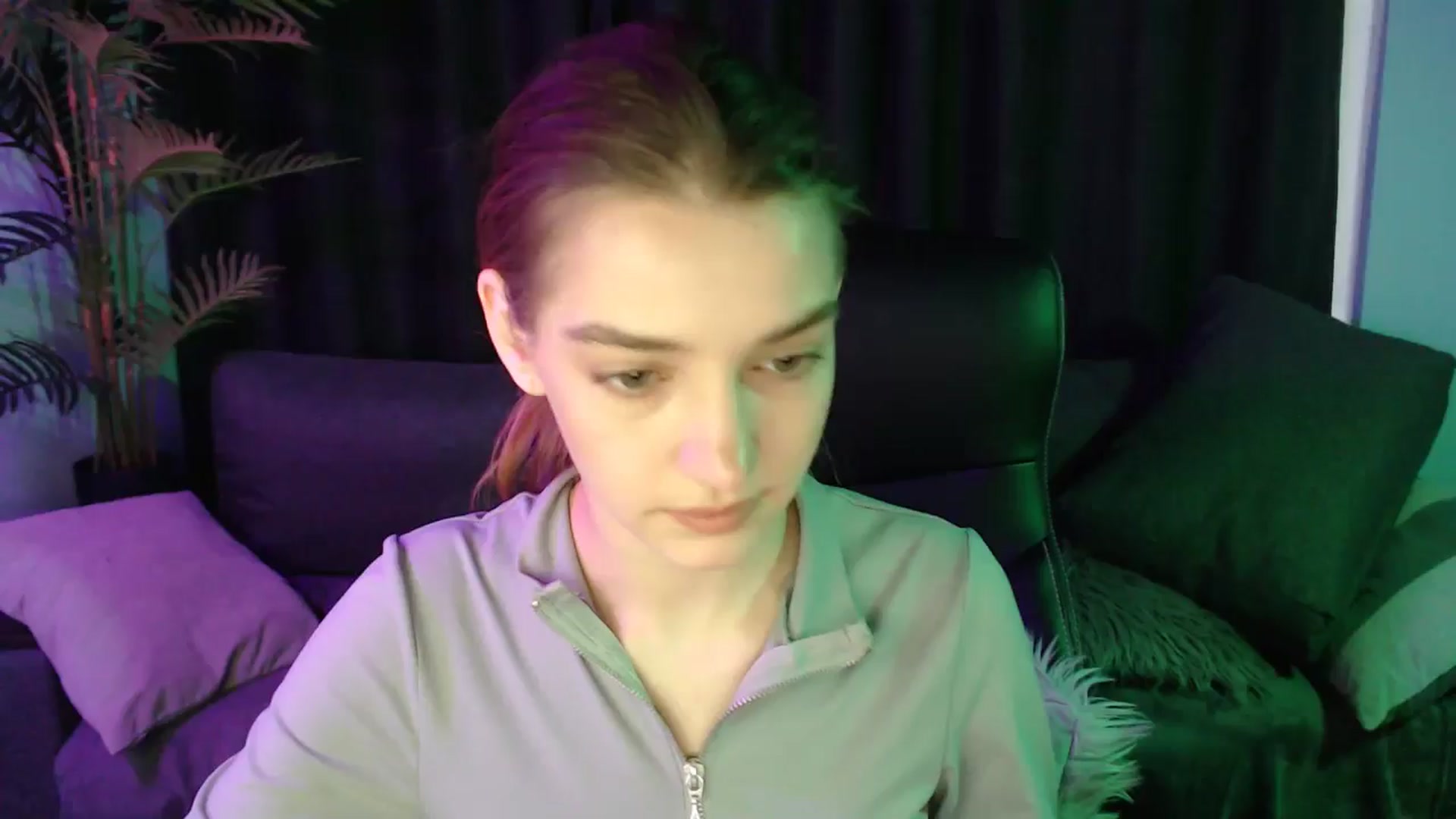 Gallery image thumbnail from LaraMinx's myfreecams stream on, 04/22/2026, 12:02 image 1 of 20