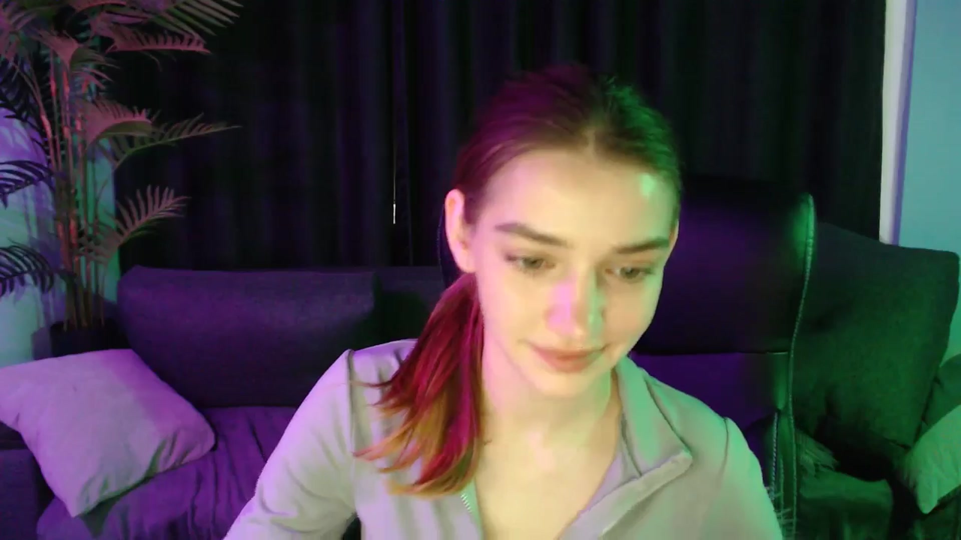 Gallery image thumbnail from LaraMinx's myfreecams stream on, 04/22/2026, 13:49 image 20 of 20