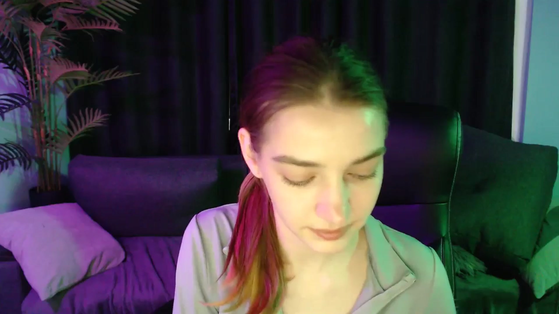 Gallery image thumbnail from LaraMinx's myfreecams stream on, 04/22/2026, 13:49 image 19 of 20