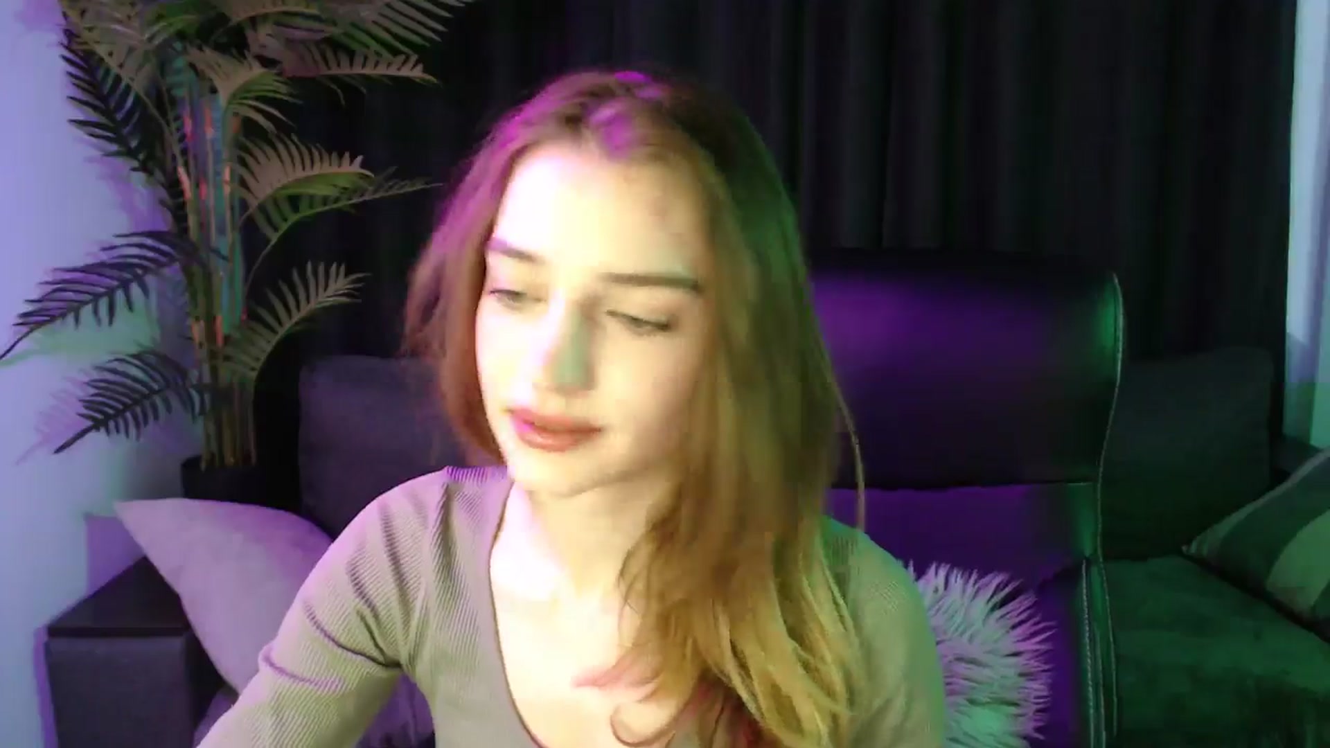 Gallery image thumbnail from LaraMinx's myfreecams stream on, 04/26/2026, 09:04 image 3 of 20