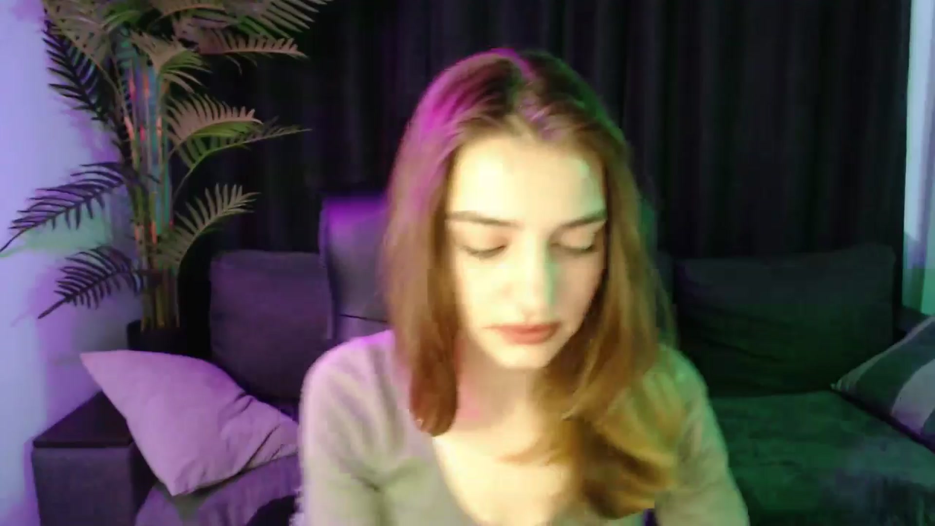 Gallery image thumbnail from LaraMinx's myfreecams stream on, 04/26/2026, 09:04 image 5 of 20