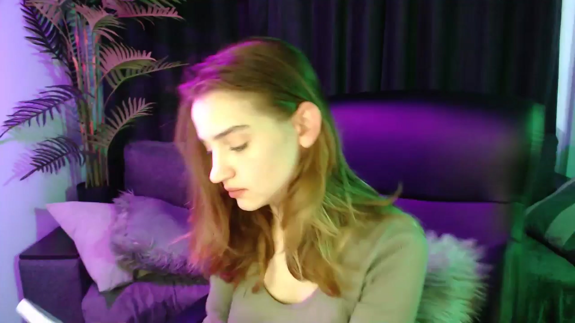 Gallery image thumbnail from LaraMinx's myfreecams stream on, 04/26/2026, 09:43 image 3 of 20